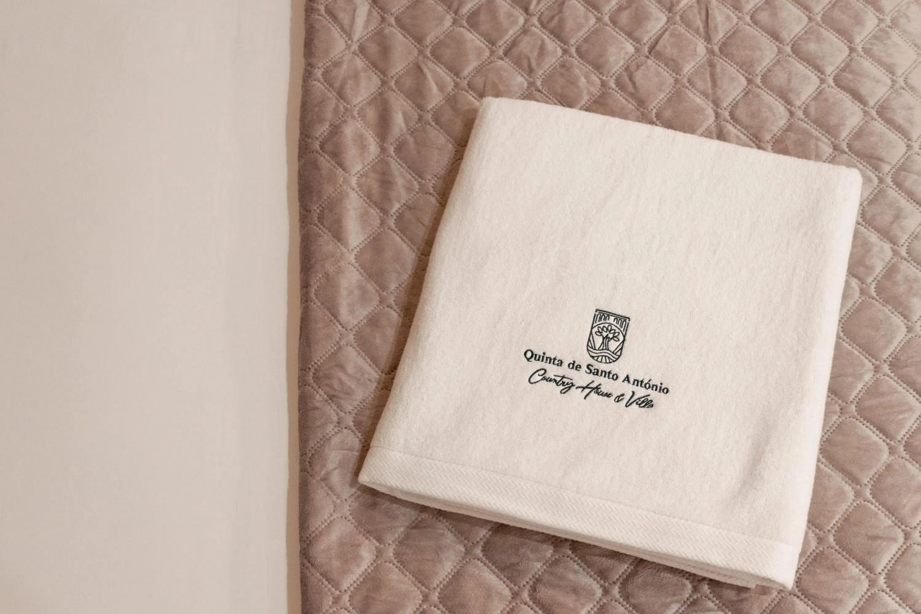 Property logo or sign in Quinta de Santo António - Country House & Villas