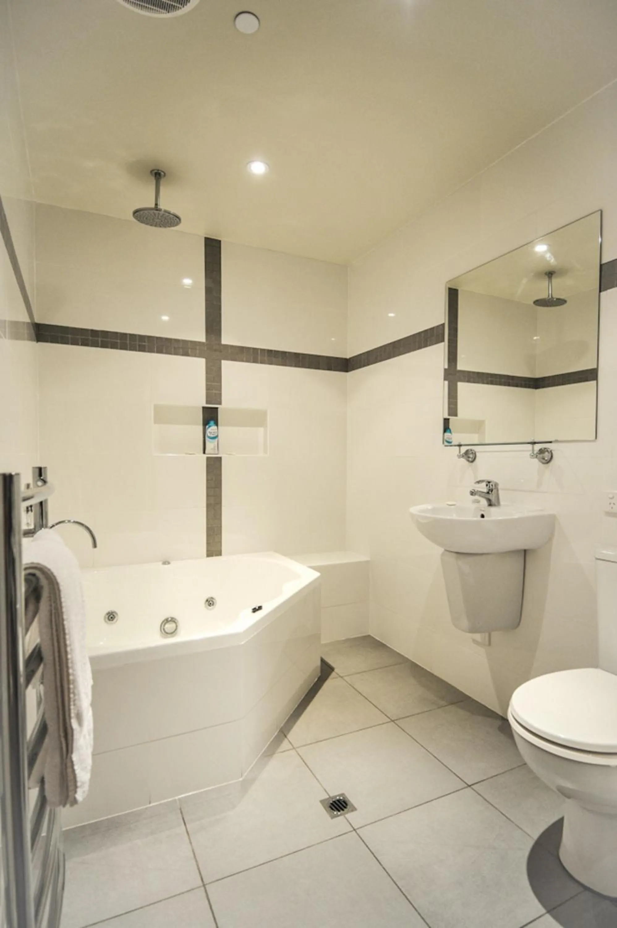 Bathroom in Barossa Valley Apartments