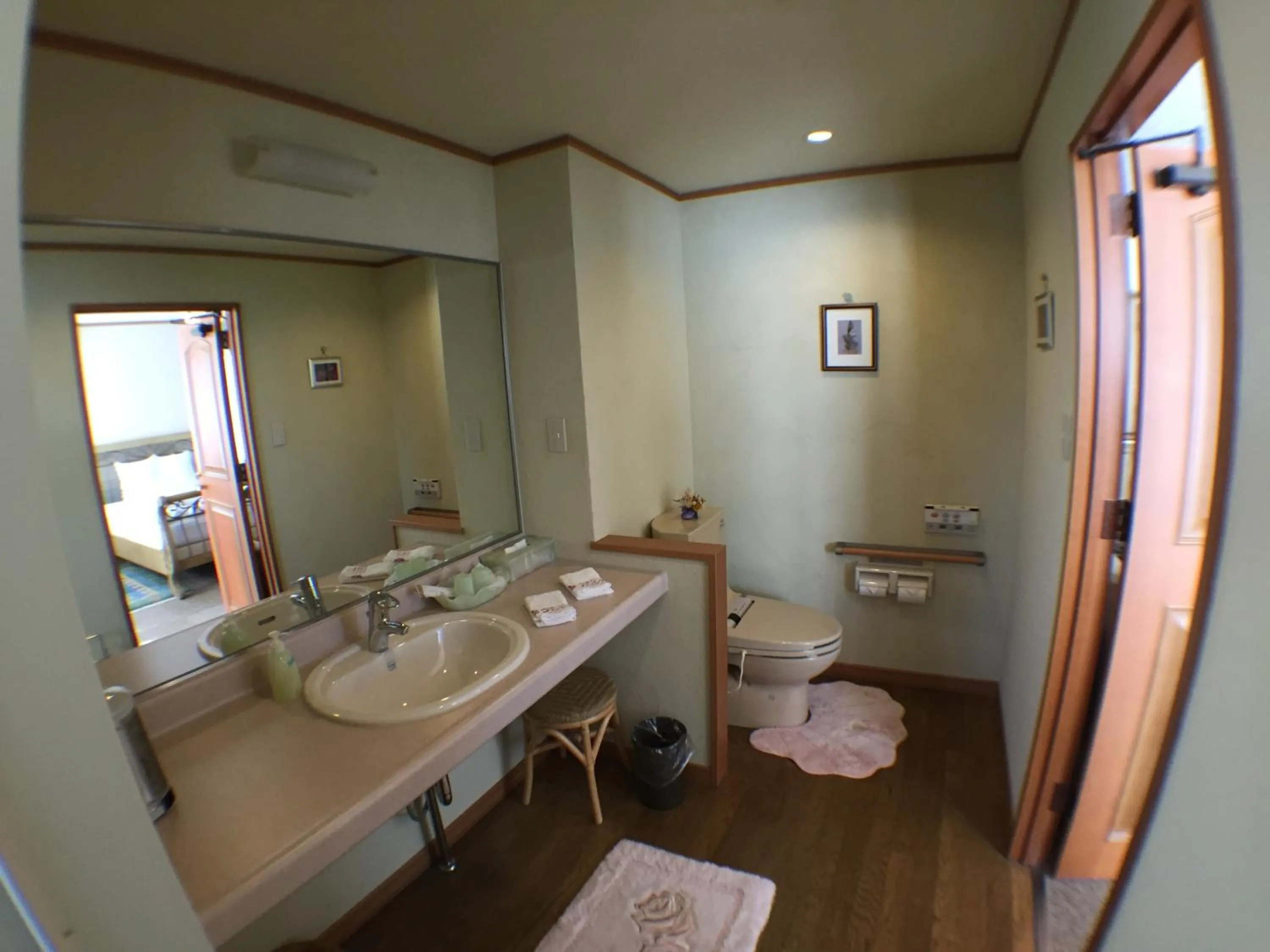 Bathroom in Petit Hotel Corinthian