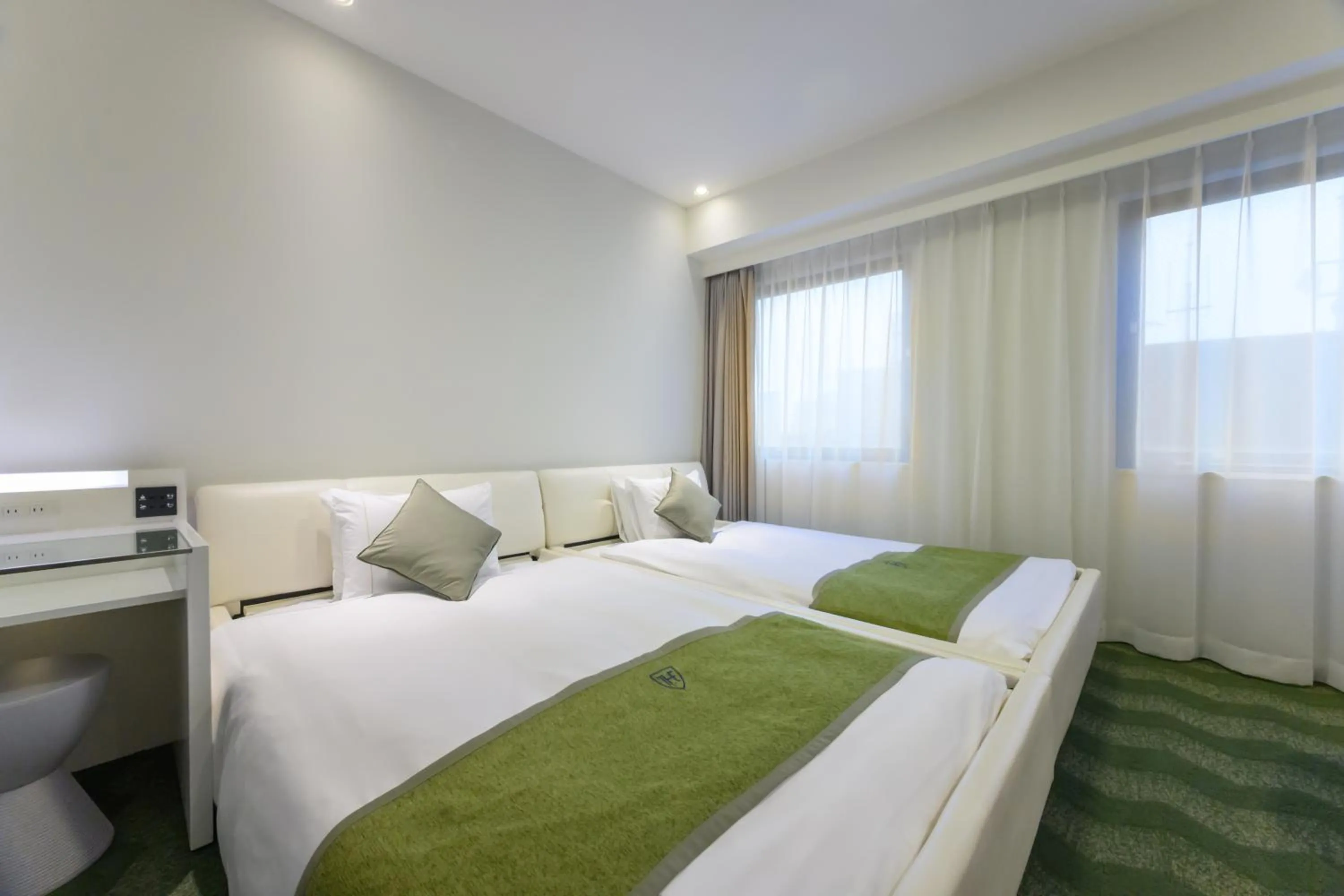 Photo of the whole room, Bed in The Royal Park Canvas Nagoya