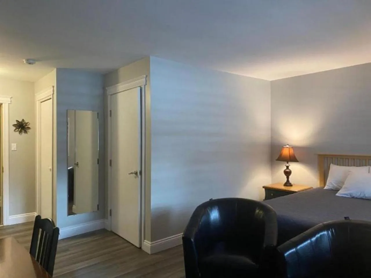 Bed in Auberge MicKy Inc