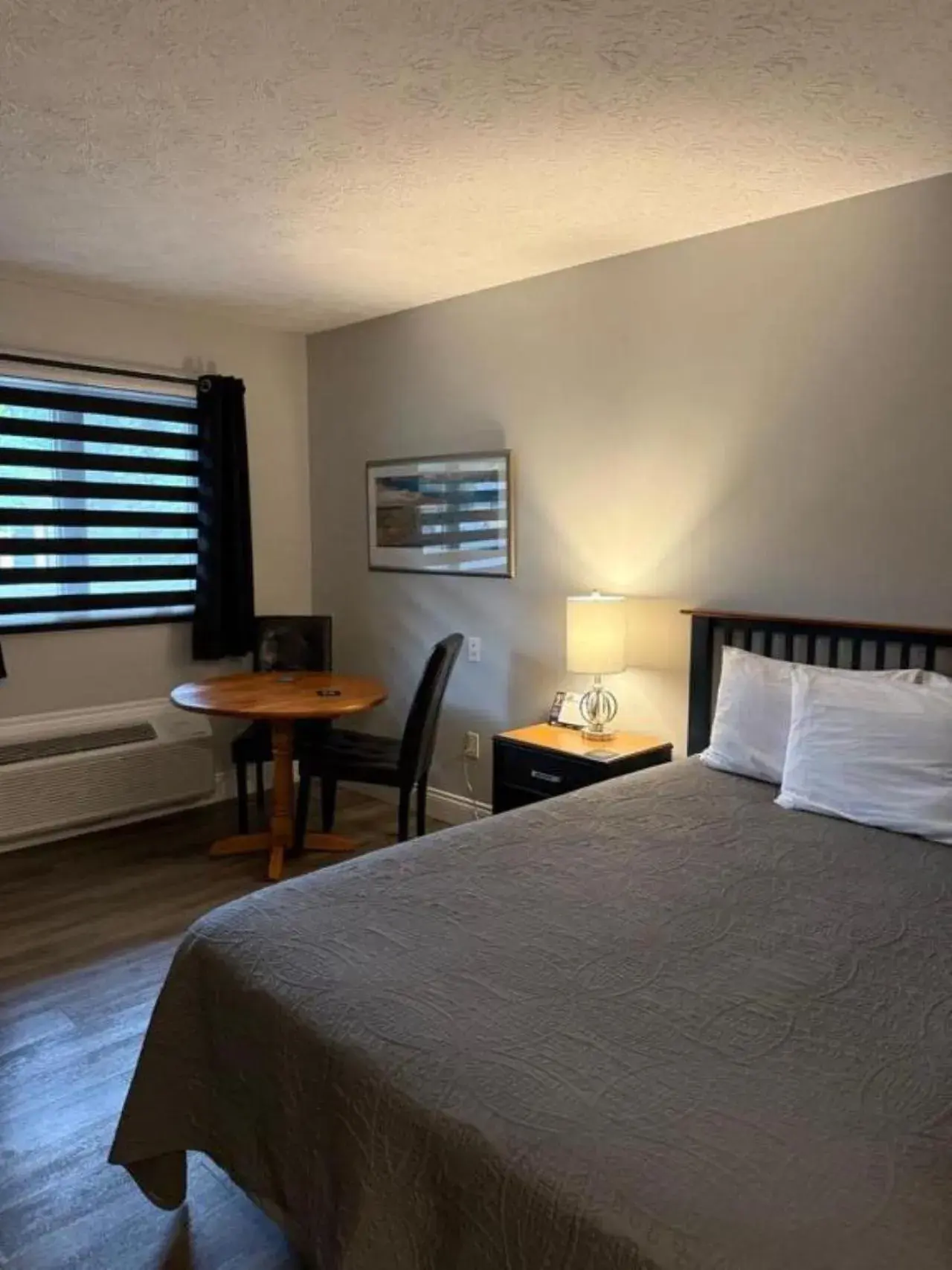 Standard Double Room in Auberge MicKy Inc Standard Double Room in Auberge MicKy Inc