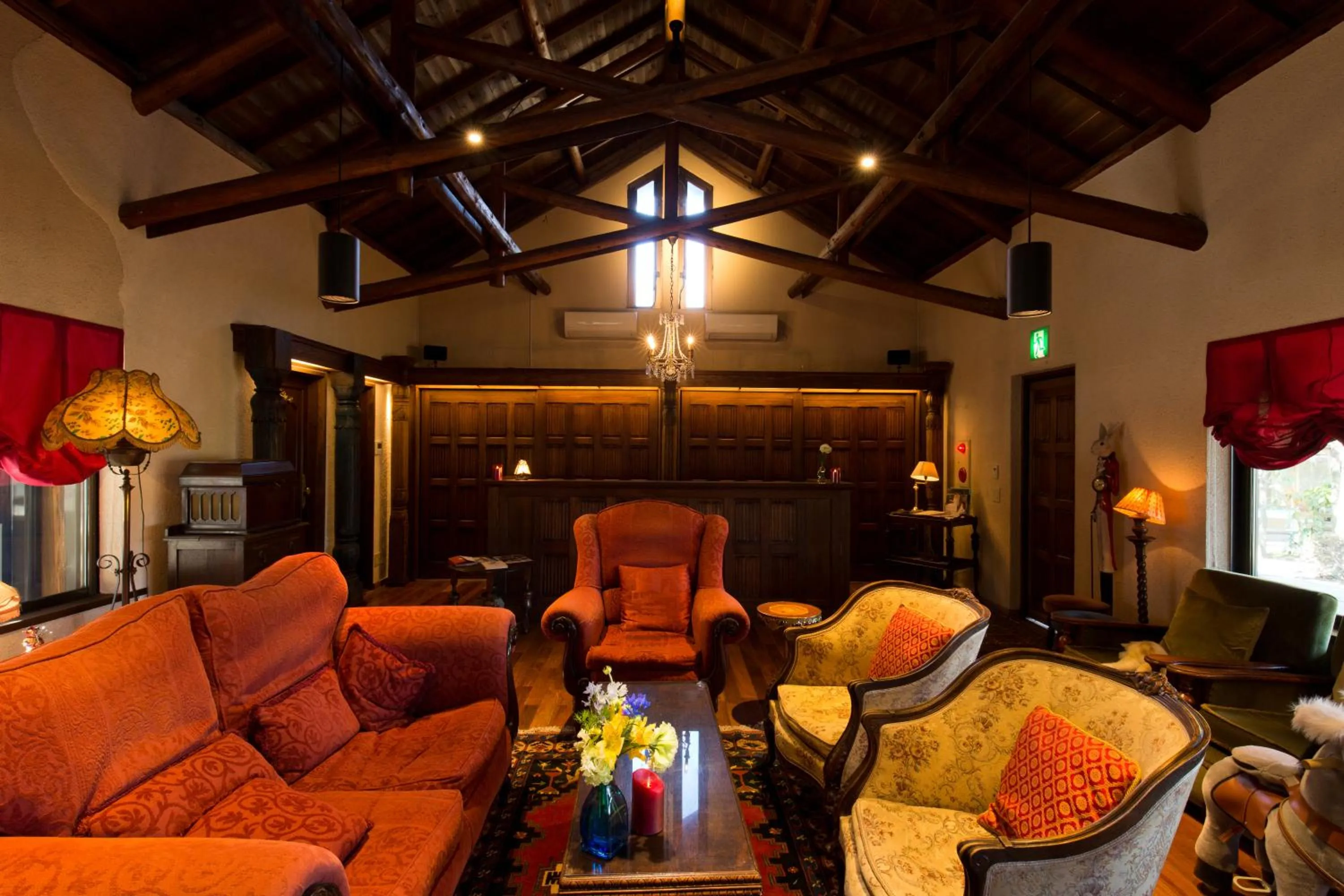 Business facilities in Meigetsuso