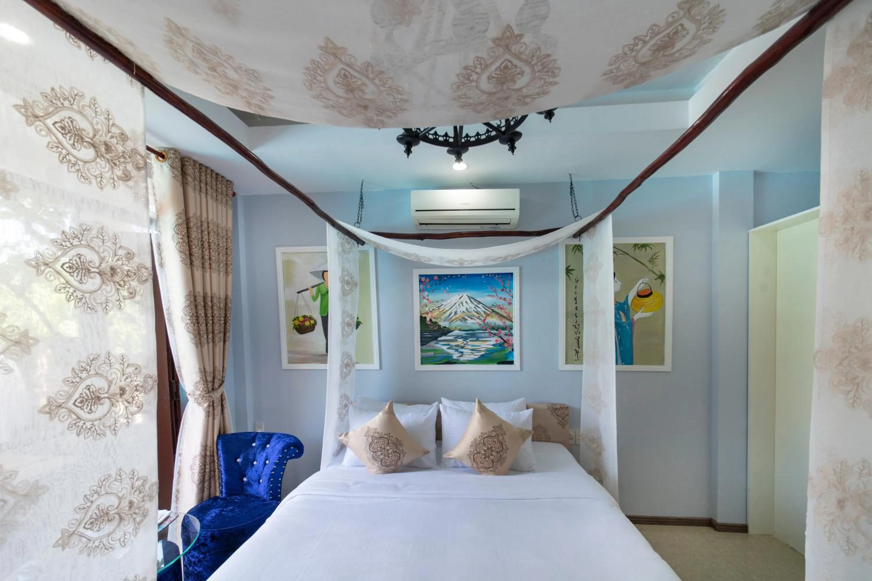 Bed in VIP Garden Villa and Pool Hội an ,