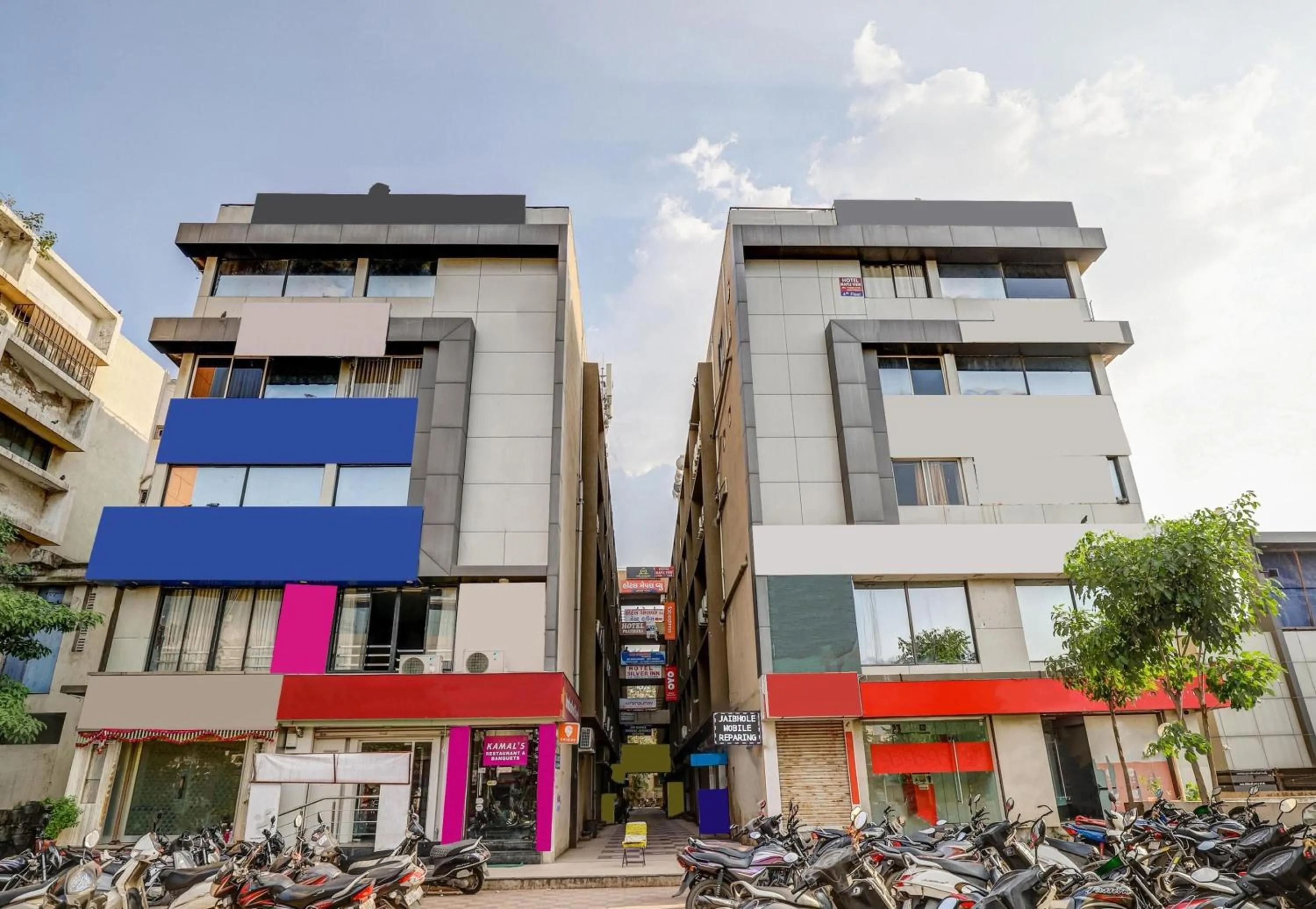 Facade/entrance in Hotel O Maple view