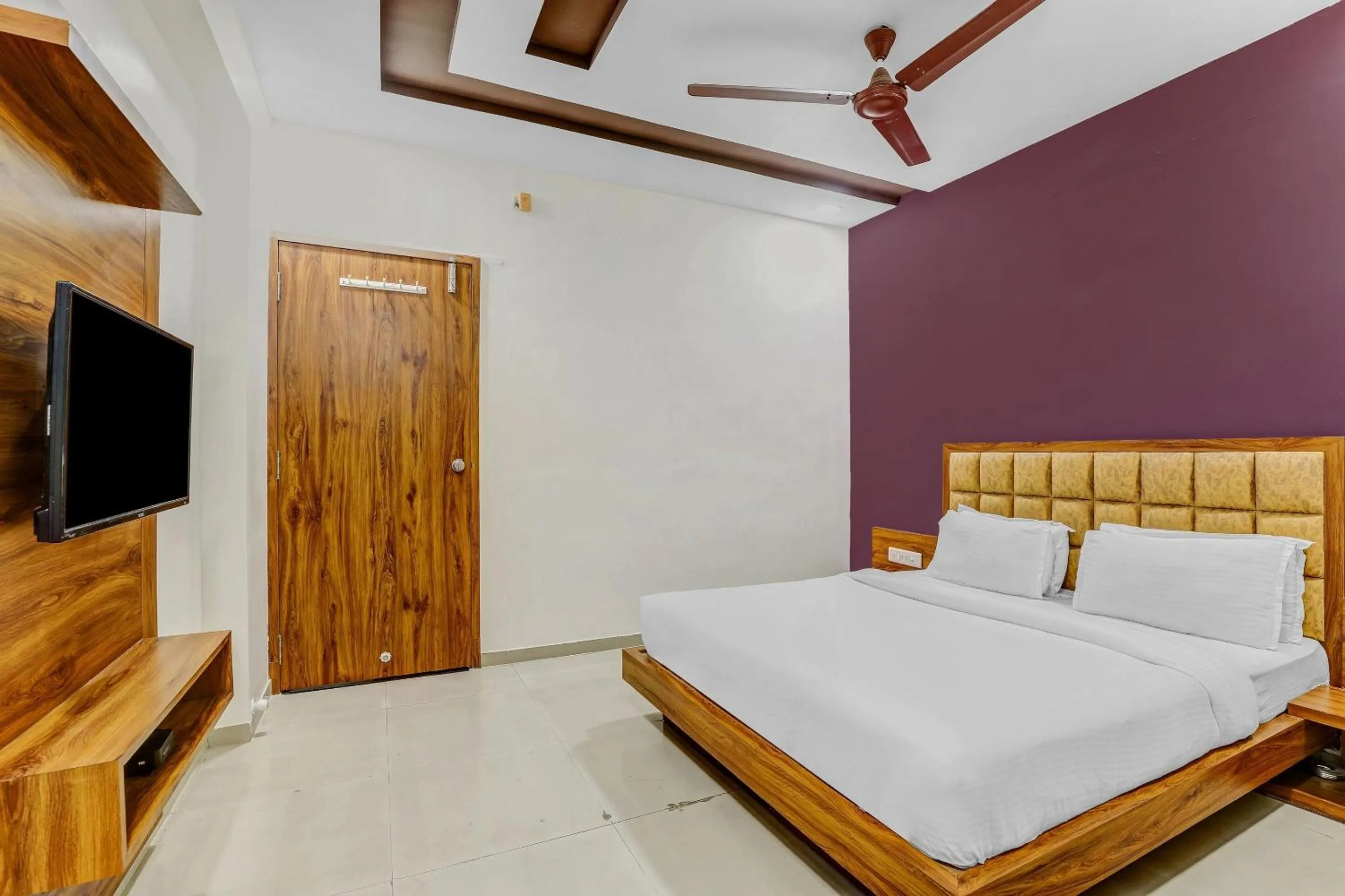 Bedroom in Hotel O Maple view
