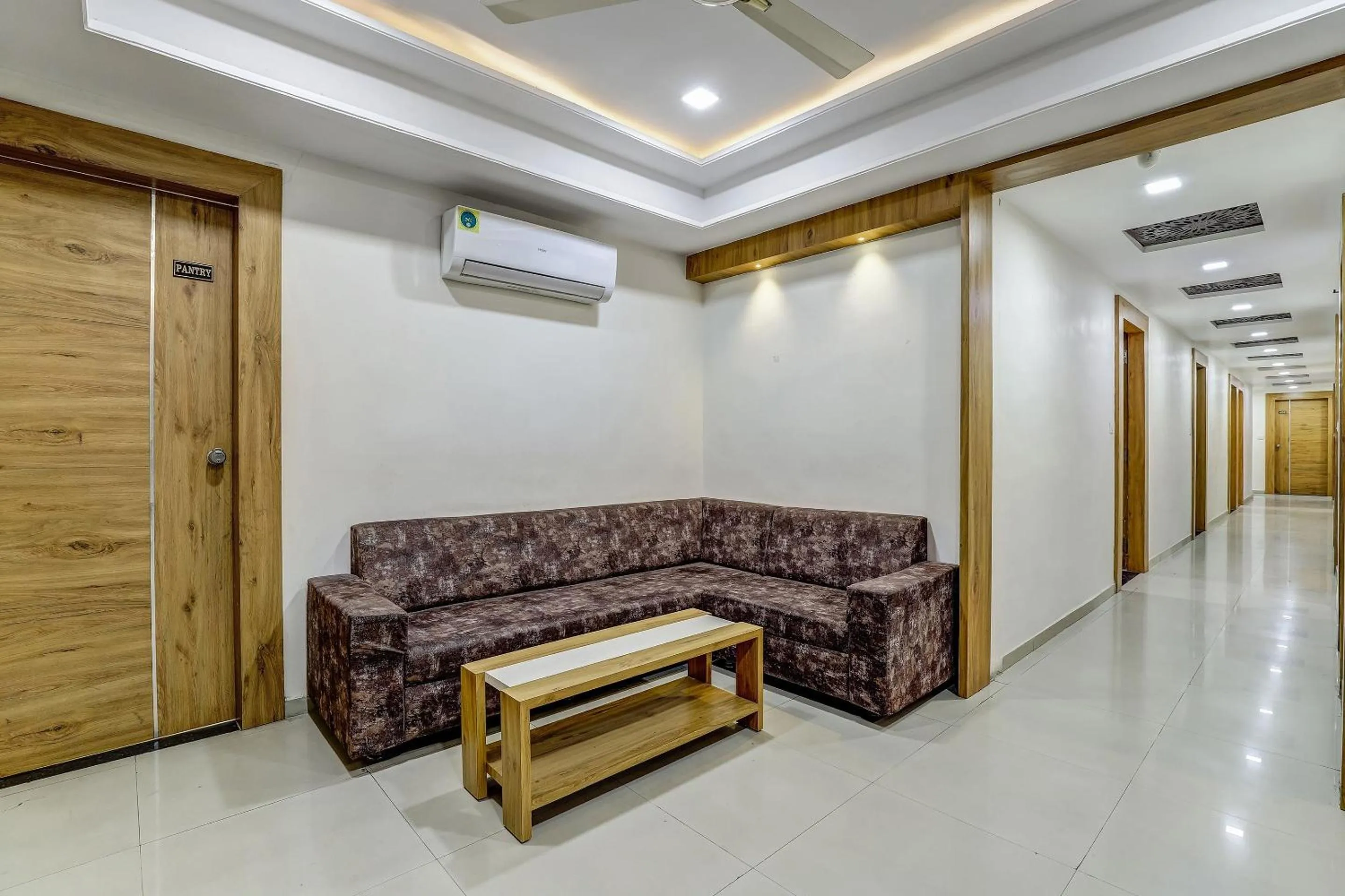 Lobby or reception in Hotel O Maple view