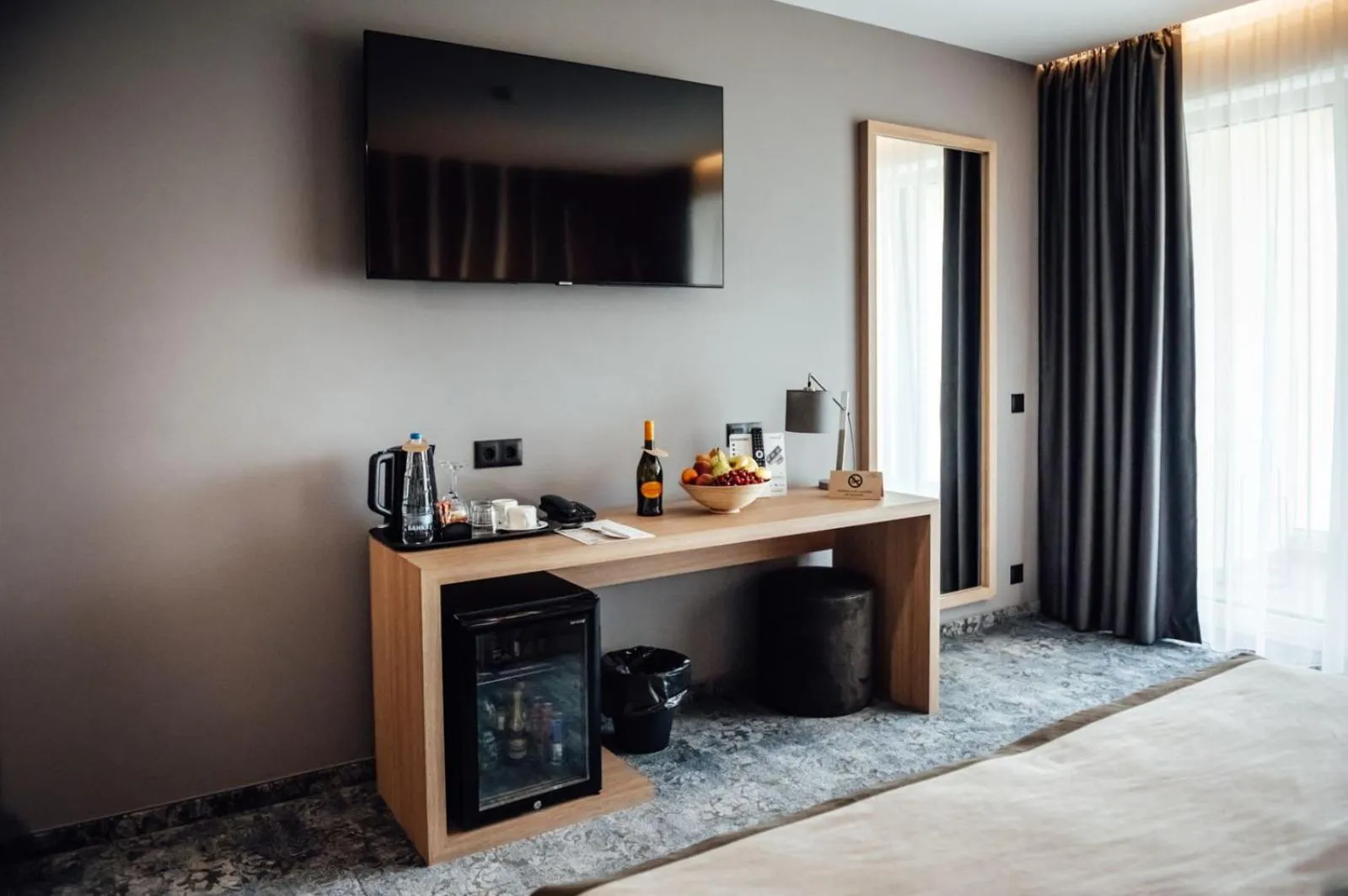 TV and multimedia in The Five Elements Hotel and SPA