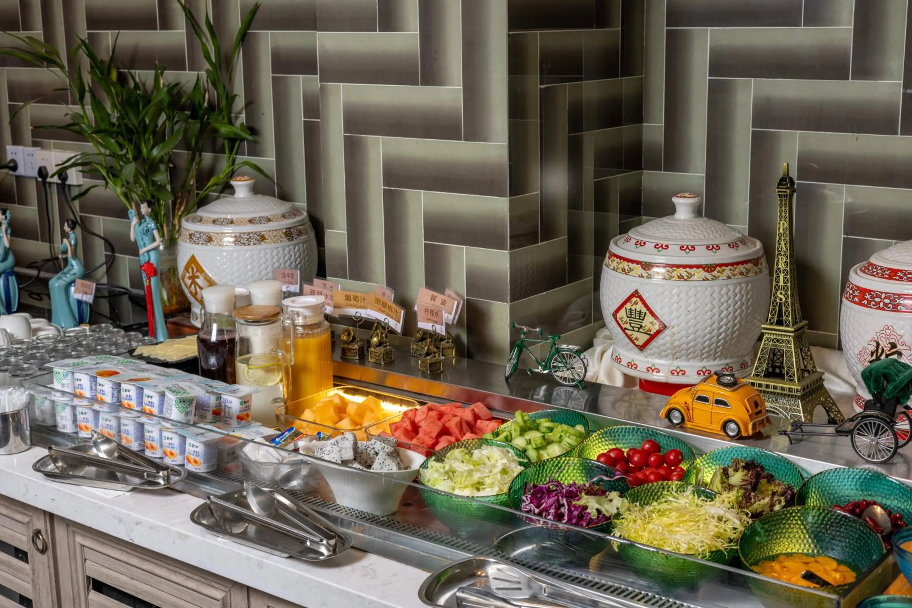 Food in Metropolo Dahua Hotel Shanghai