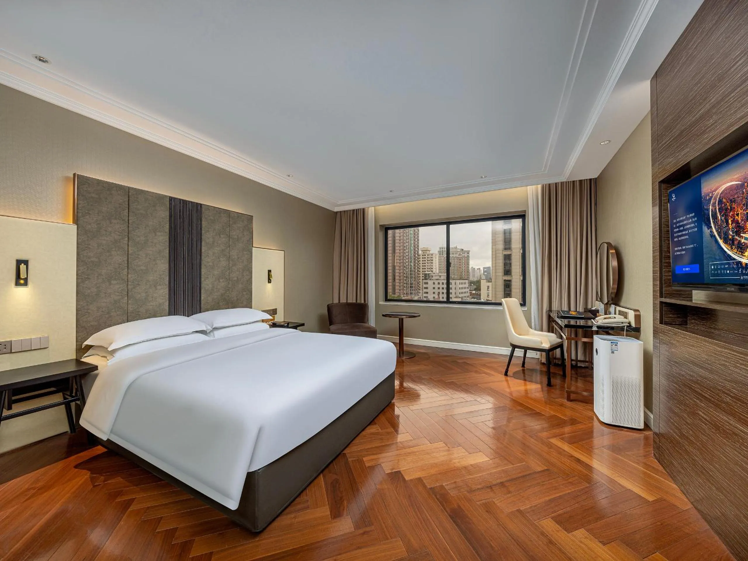 Photo of the whole room, Bed in Metropolo Dahua Hotel Shanghai