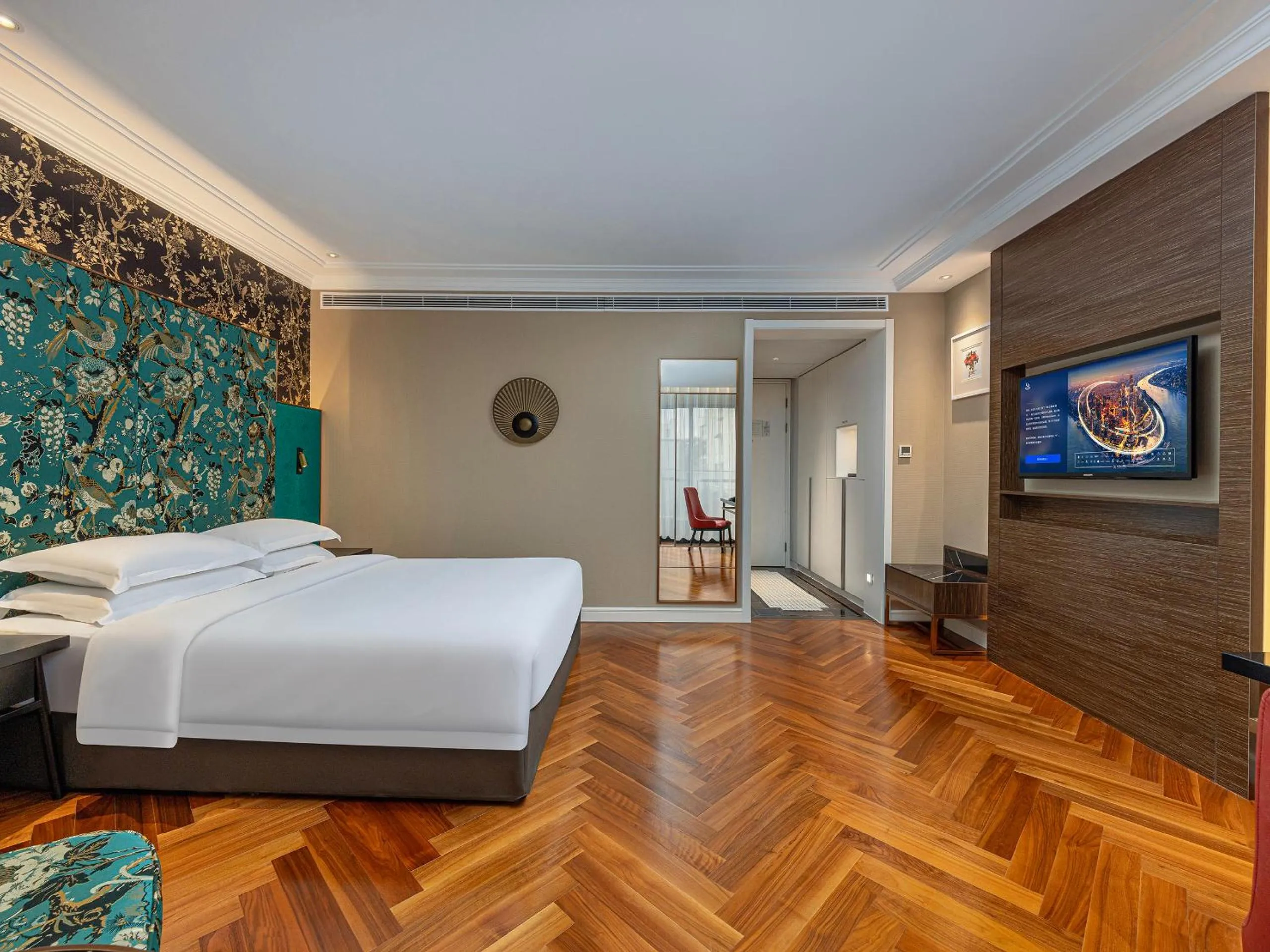 Photo of the whole room, Bed in Metropolo Dahua Hotel Shanghai