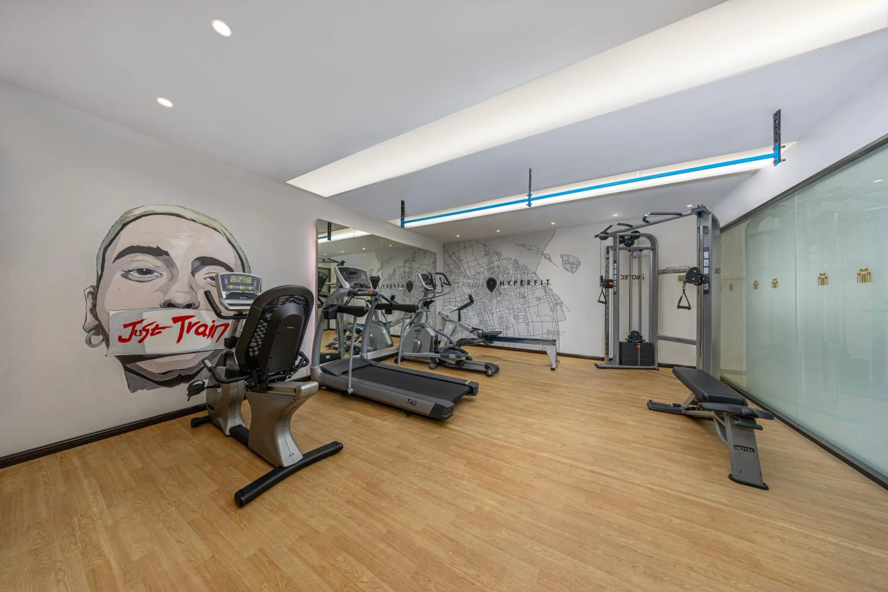 Fitness centre/facilities in Metropolo Dahua Hotel Shanghai