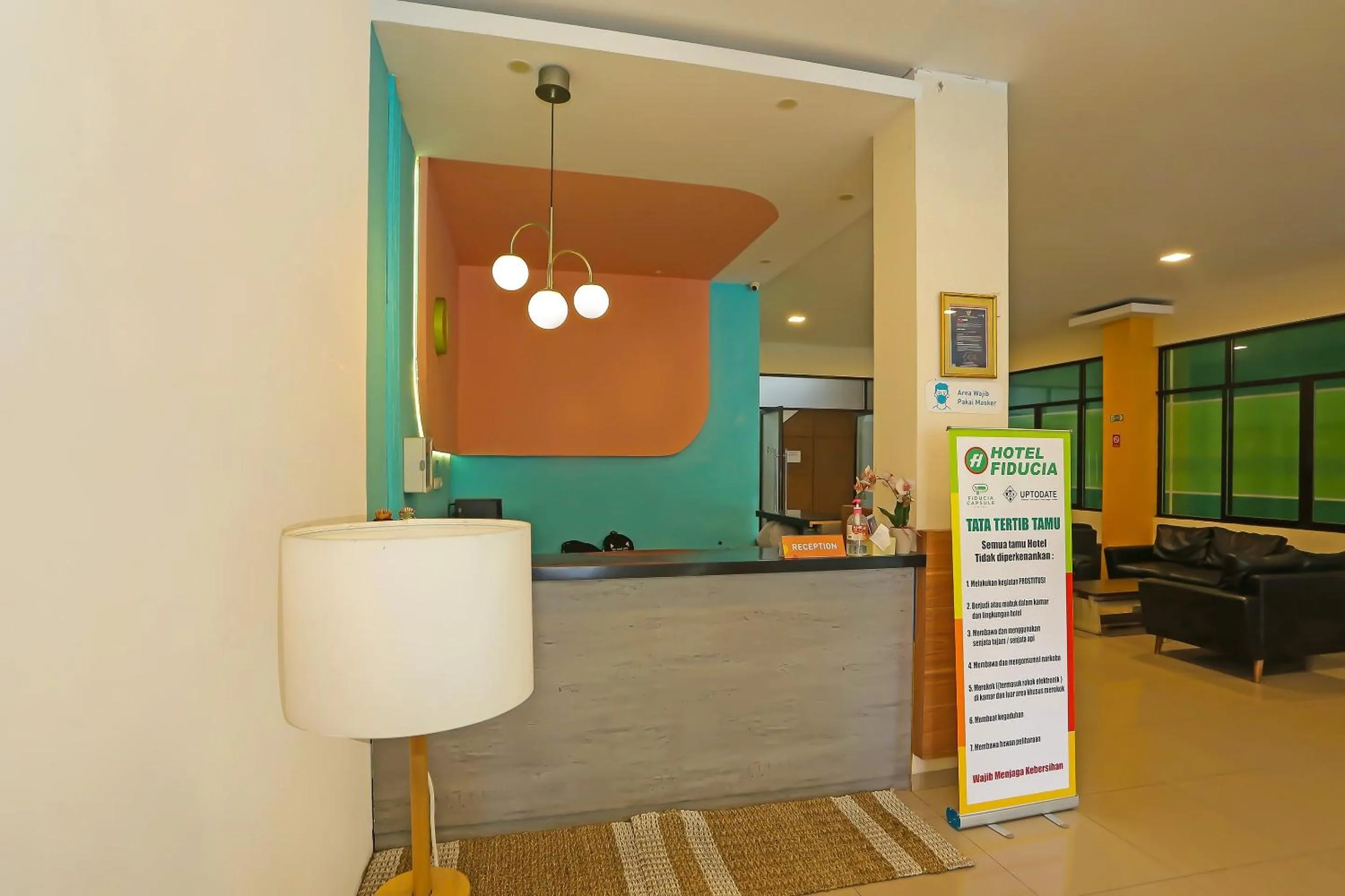 Lobby or reception in Collection O 92130 Hotel Fiducia Kaji