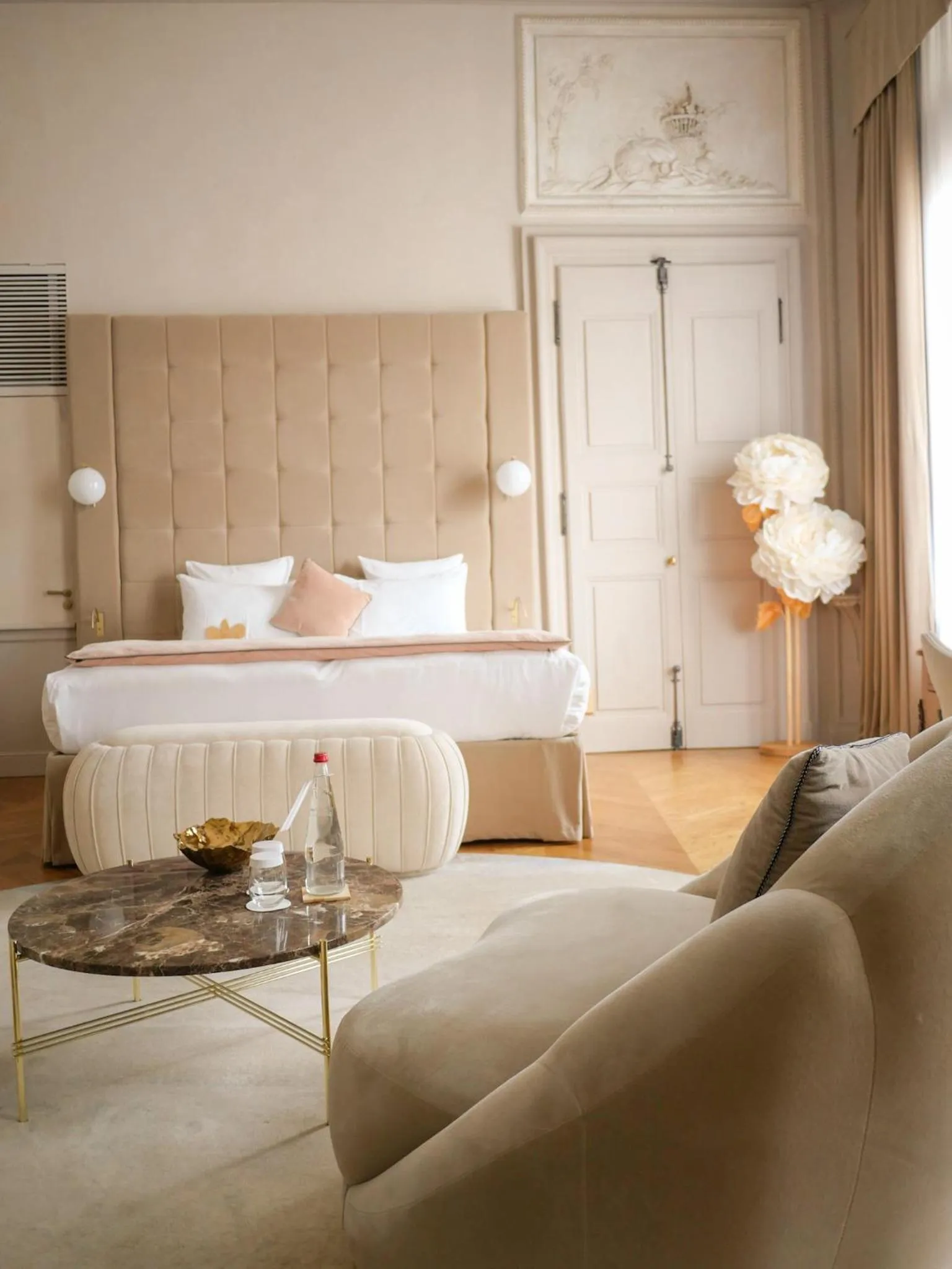 Bedroom in Hôtel Richer De Belleval - Relais & Châteaux