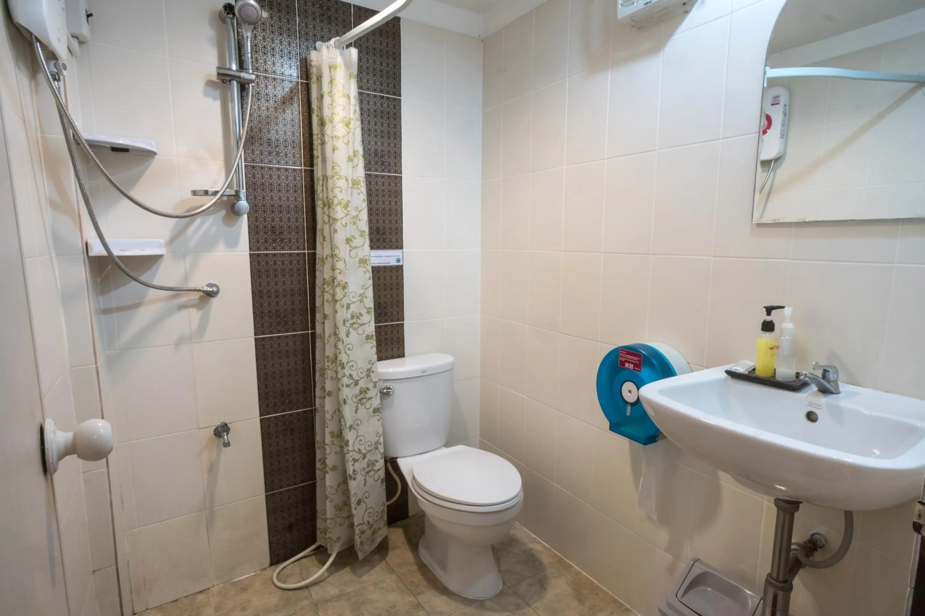 Shower in Kamala's Boutique Guesthouse