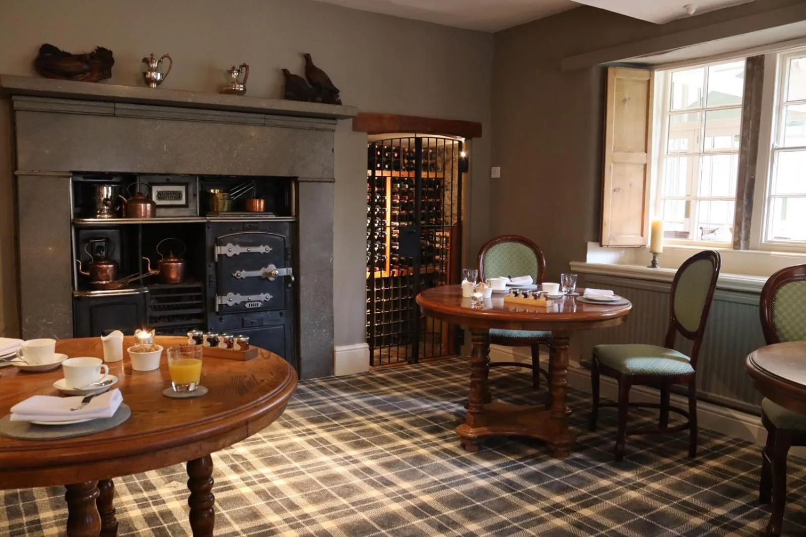 Breakfast in Rafters at Riverside House Hotel