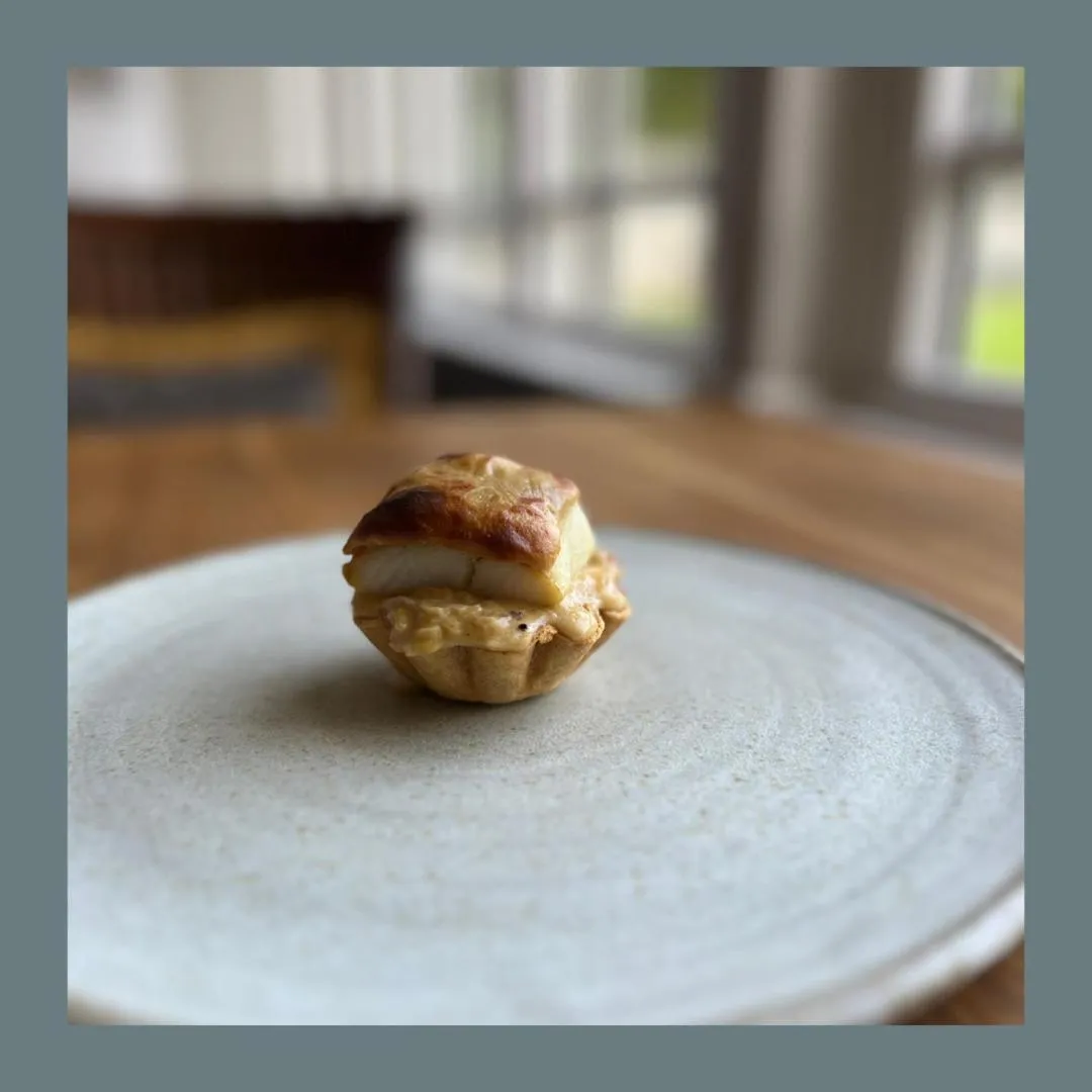 Food and drinks in Rafters at Riverside House Hotel