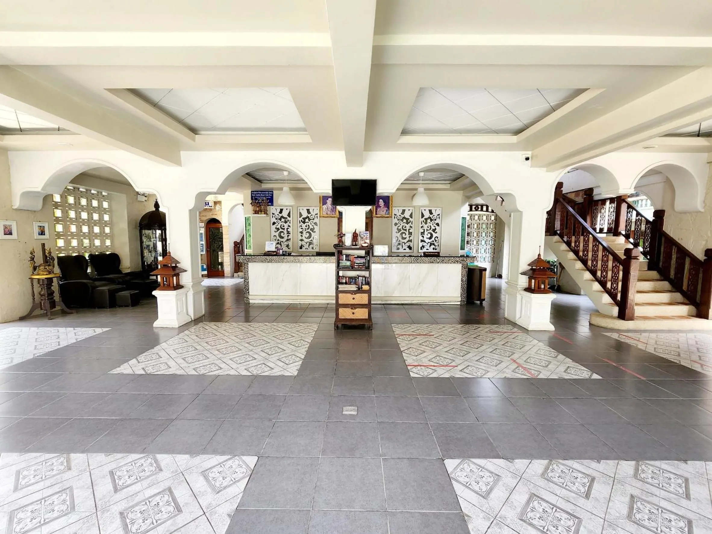 Lobby or reception in Kata Garden Resort SHA Extra Plus