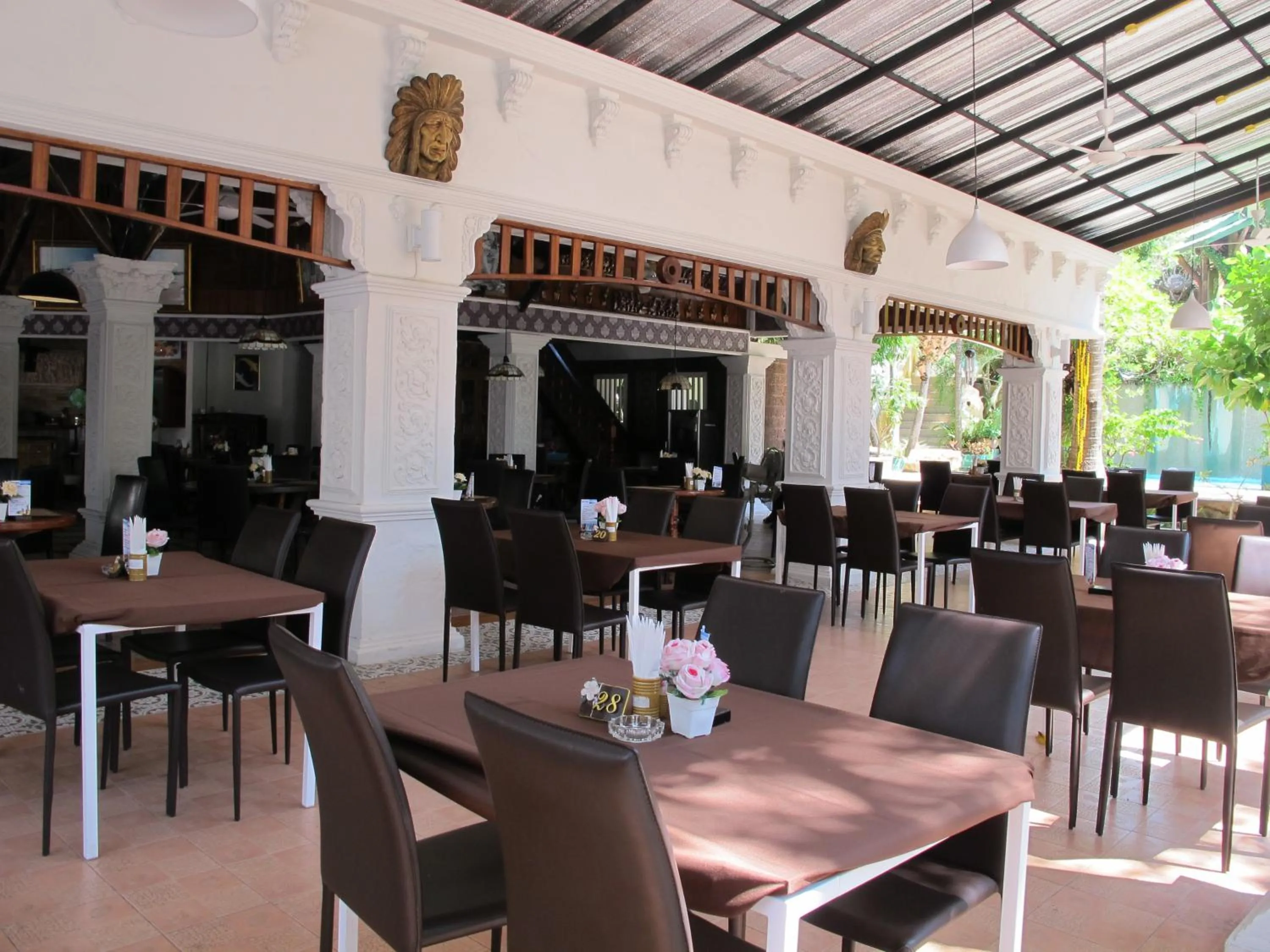 Restaurant/places to eat in Kata Garden Resort SHA Extra Plus