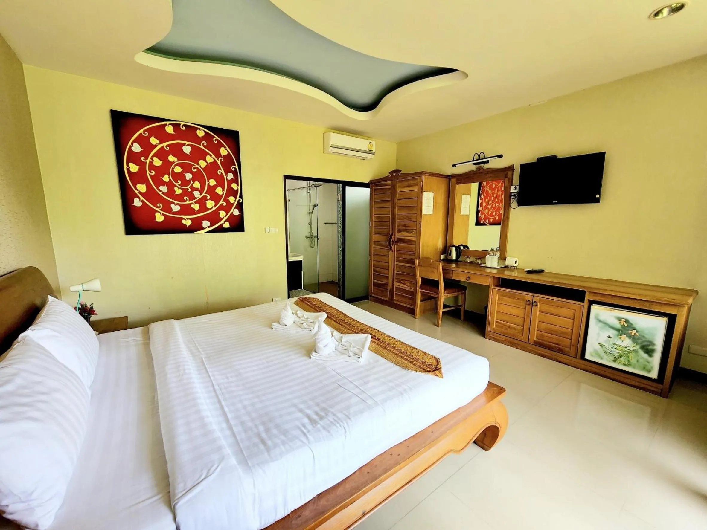Property building, Bed in Kata Garden Resort SHA Extra Plus