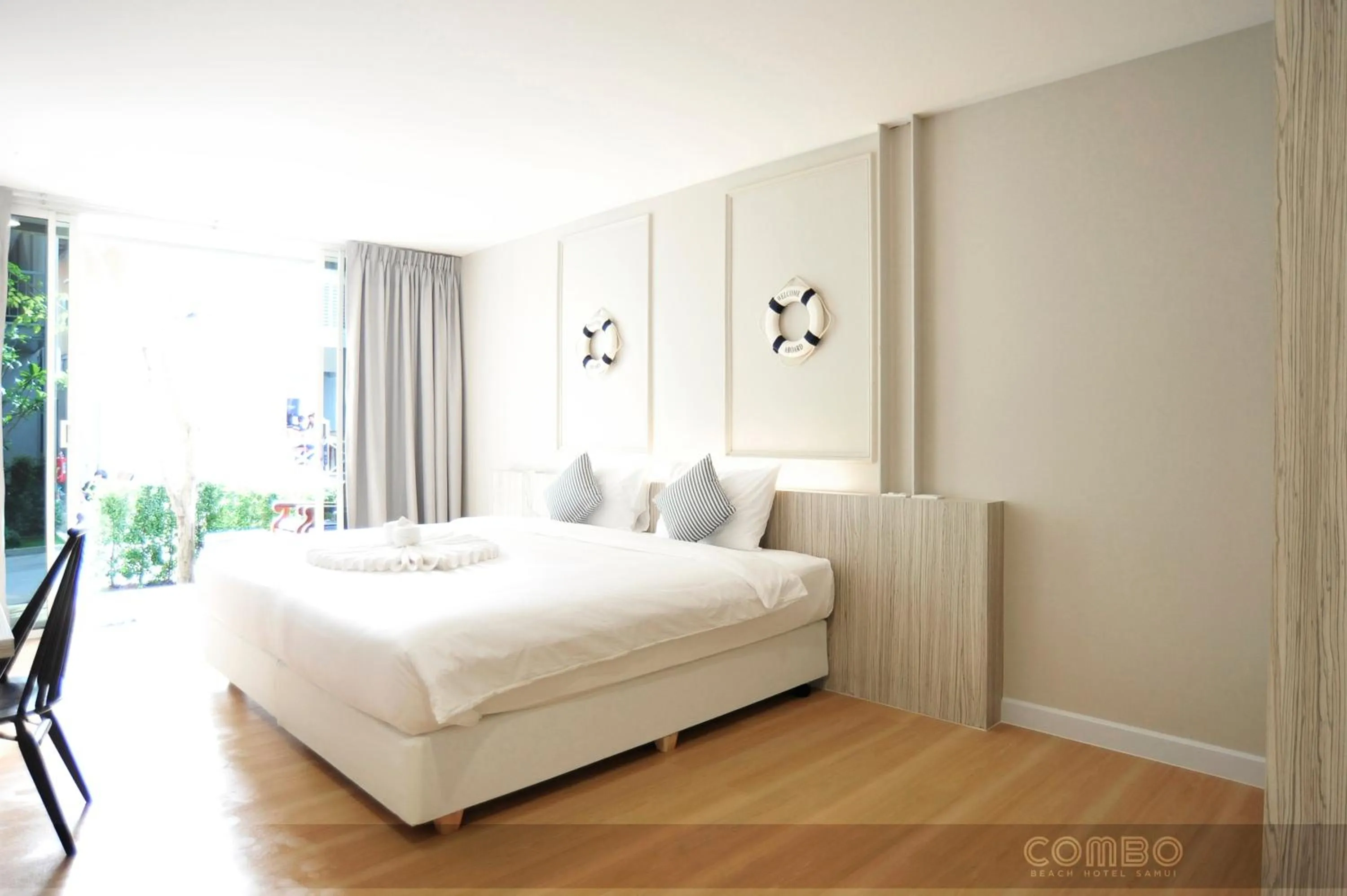 Bedroom, Bed in Combo Beach Hotel Samui