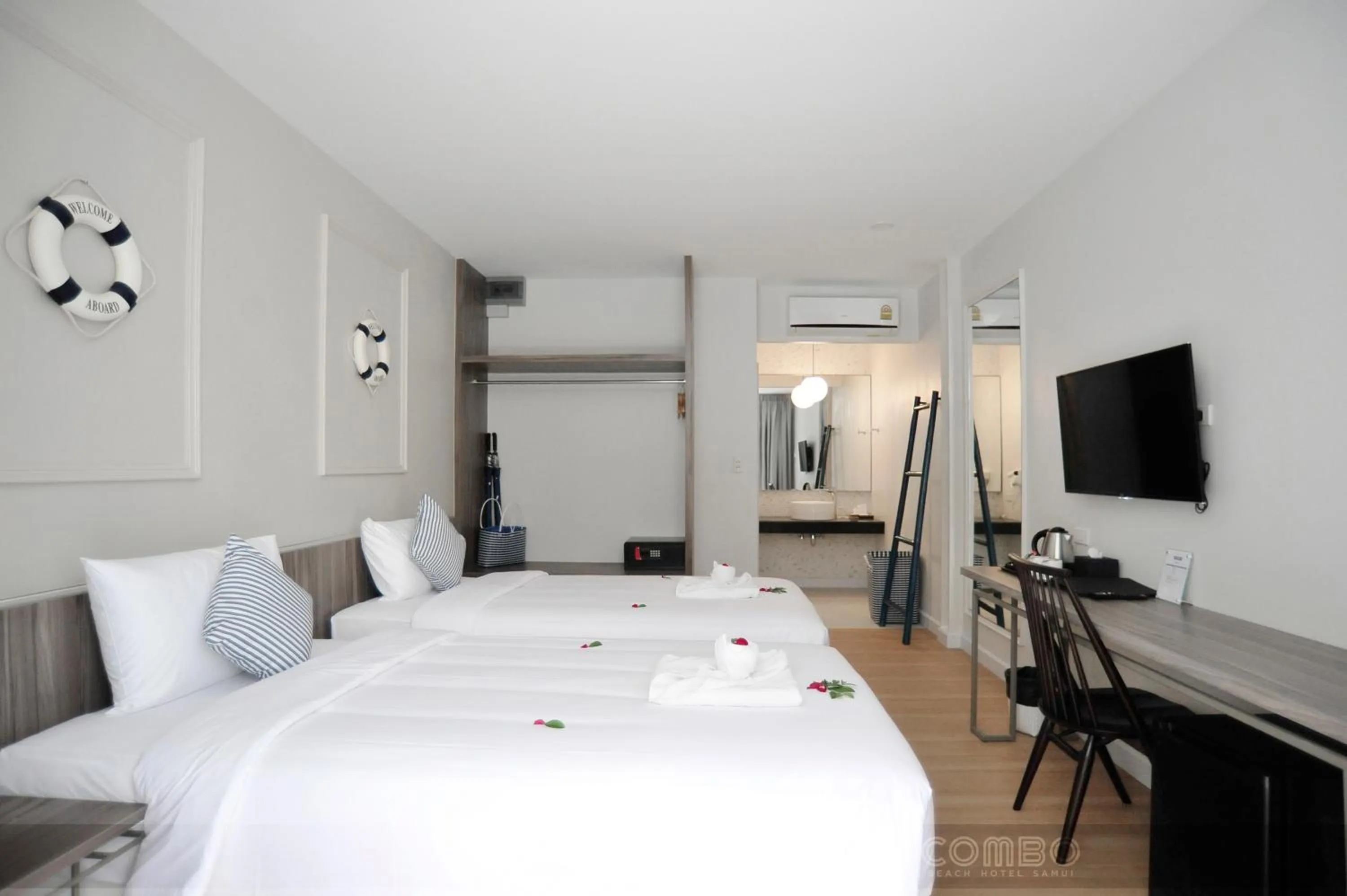 Bedroom, Bed in Combo Beach Hotel Samui