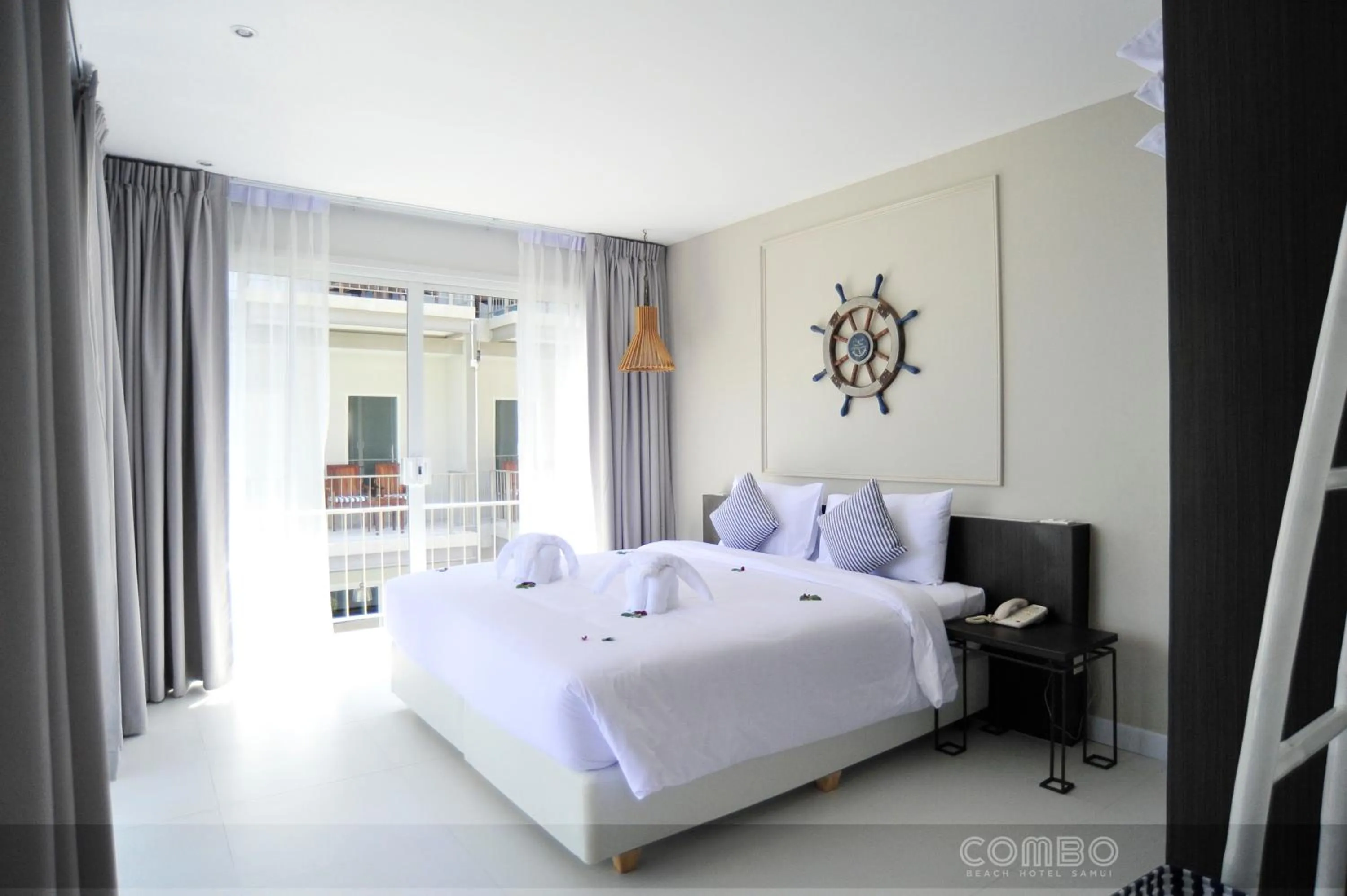 Bedroom, Bed in Combo Beach Hotel Samui