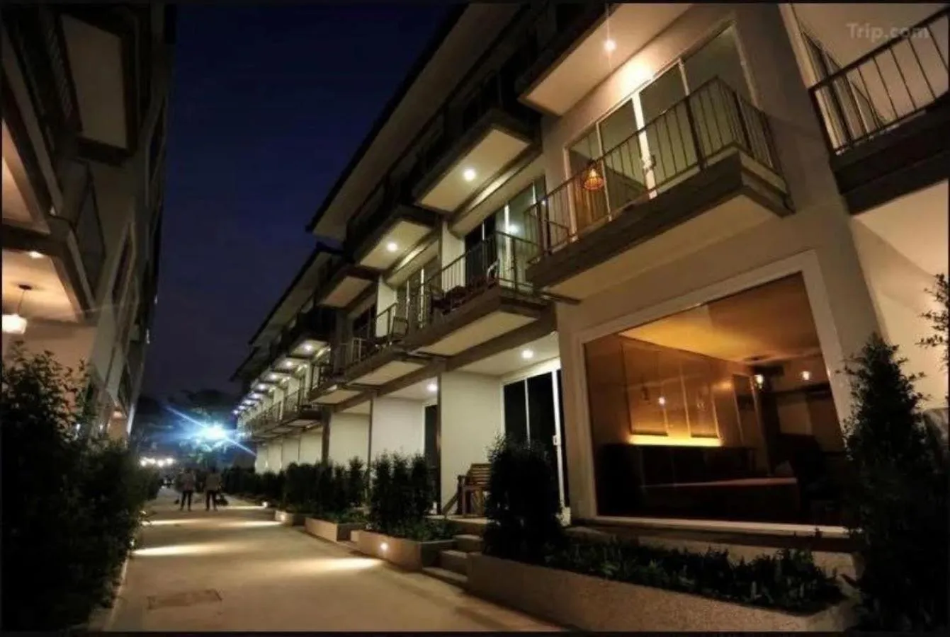 Property building in Combo Beach Hotel Samui