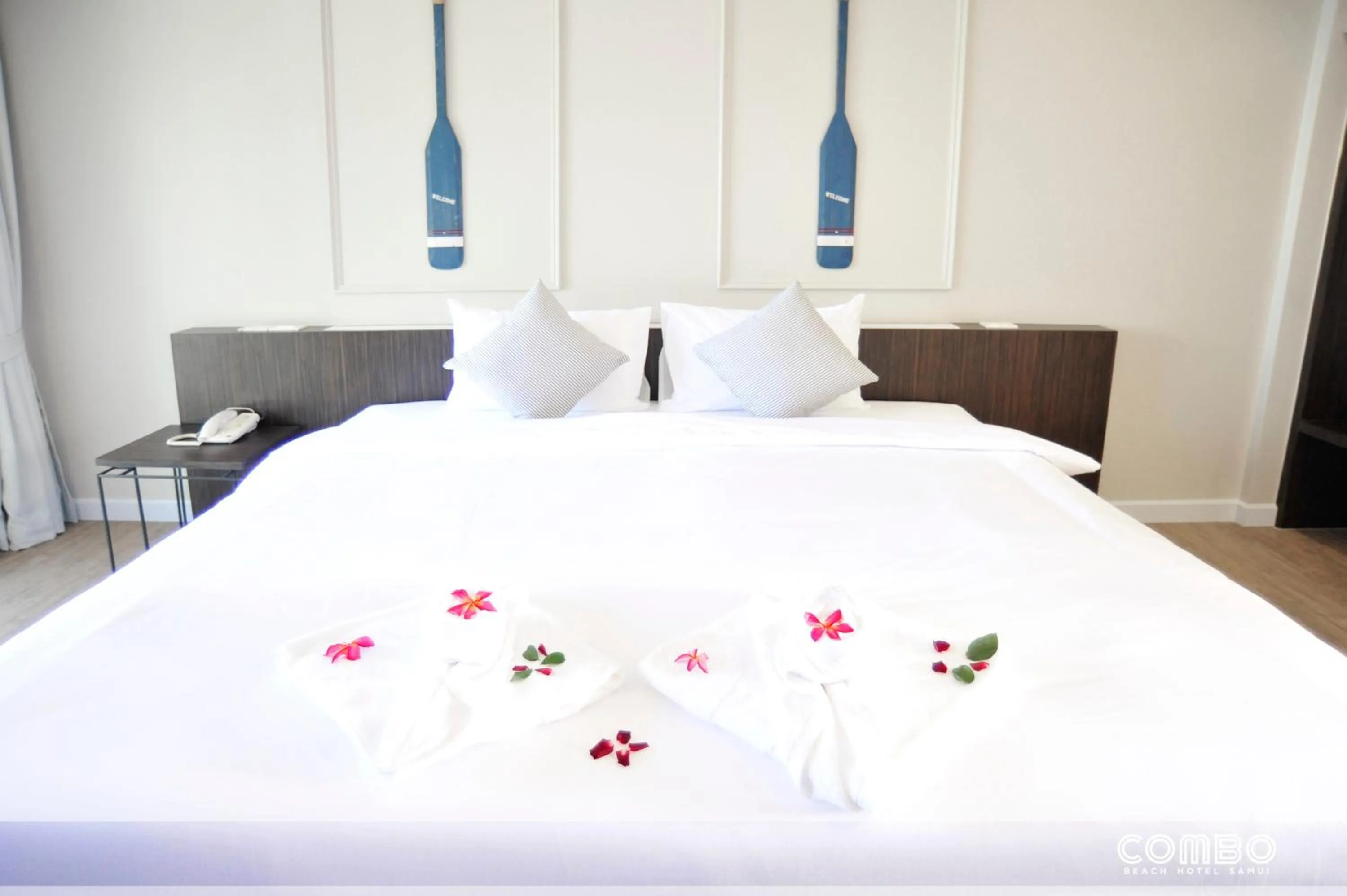 Bedroom, Bed in Combo Beach Hotel Samui