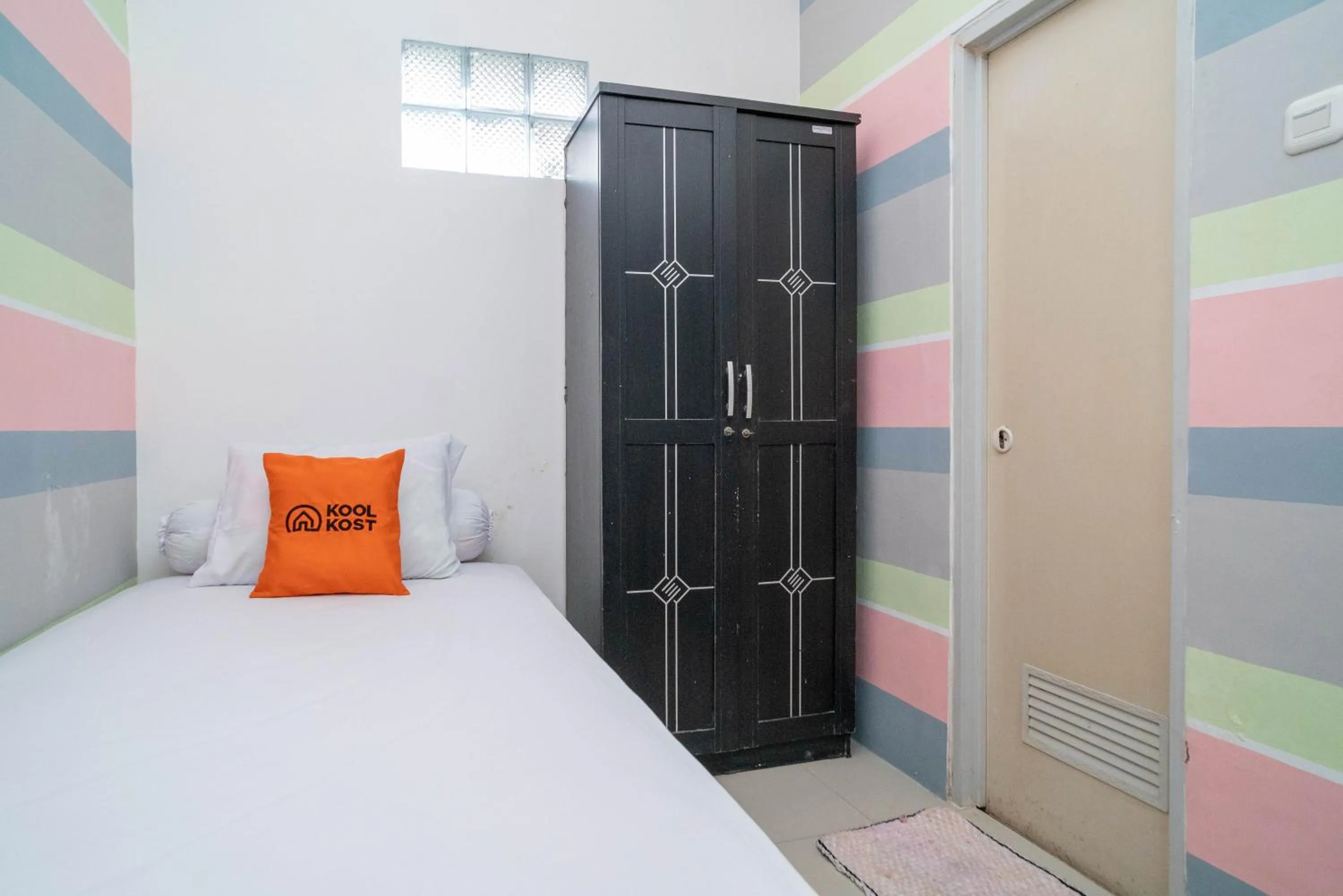 Bed in KoolKost Syariah @ Jl Kelapa Dua Raya Tangerang (Minimum Stay 6 Nights)