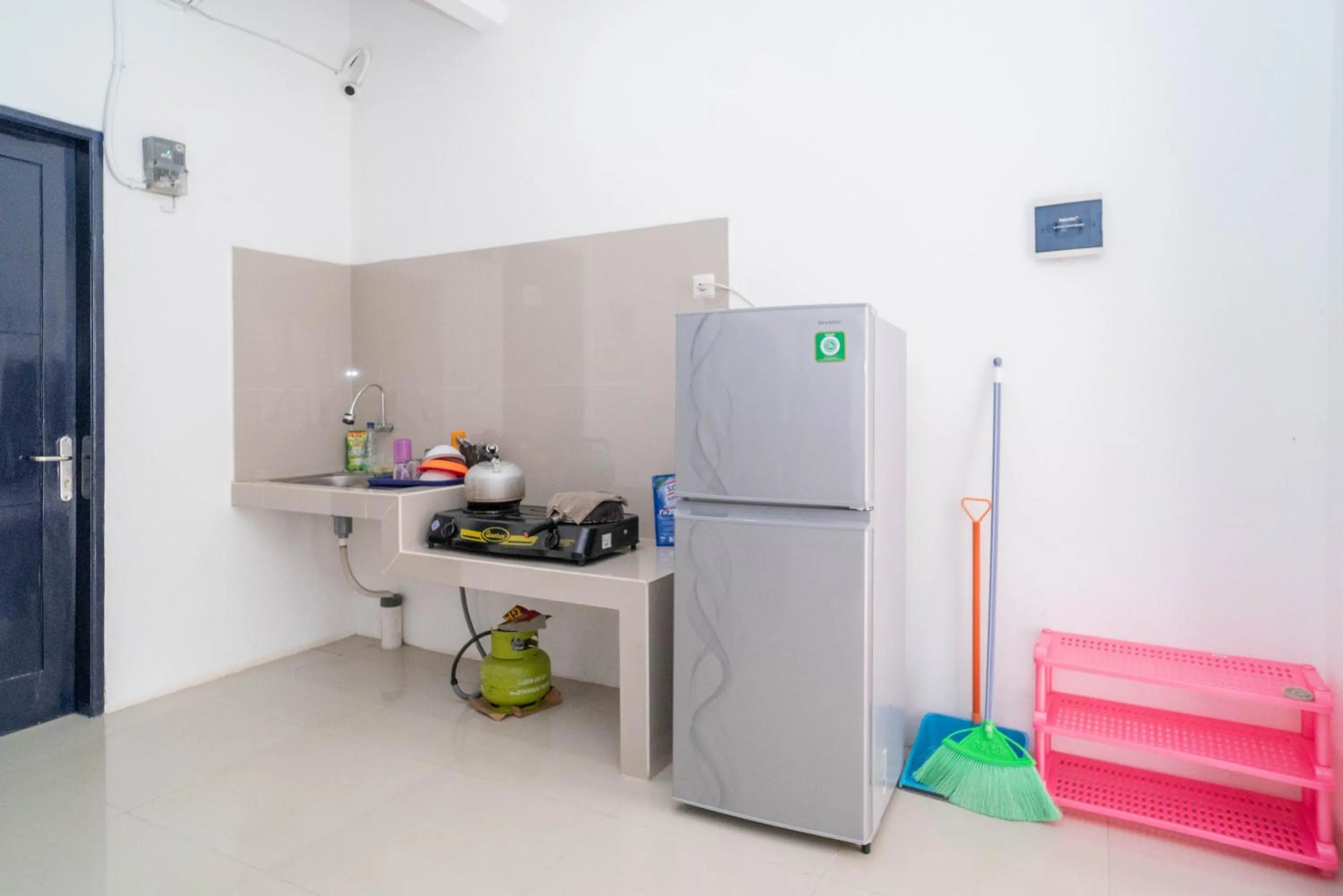 KoolKost Syariah @ Jl Kelapa Dua Raya Tangerang (Minimum Stay 6 Nights)