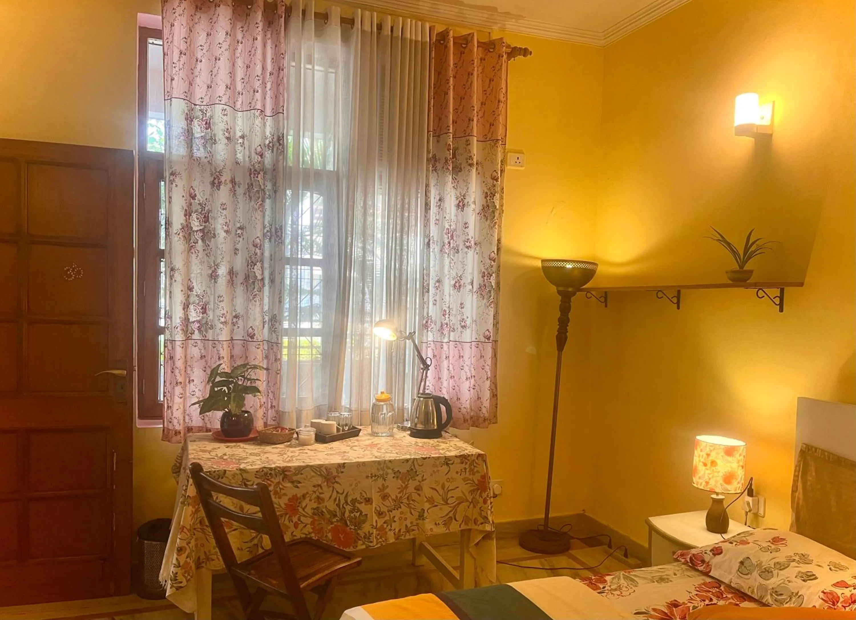 Bed in Ganga Vatika Boutique Hotel, Rishikesh