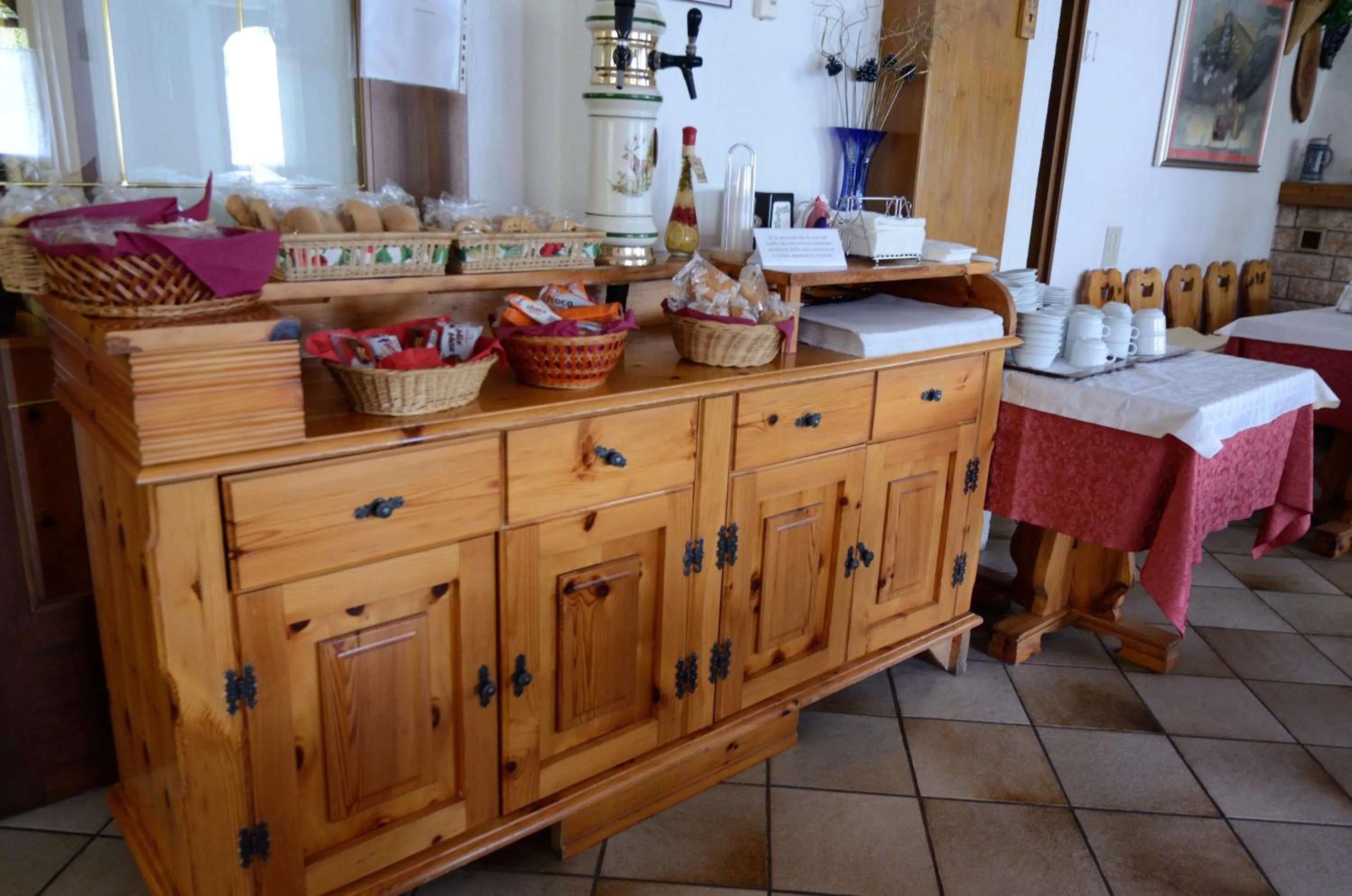 Coffee/tea facilities in Albergo Mirella