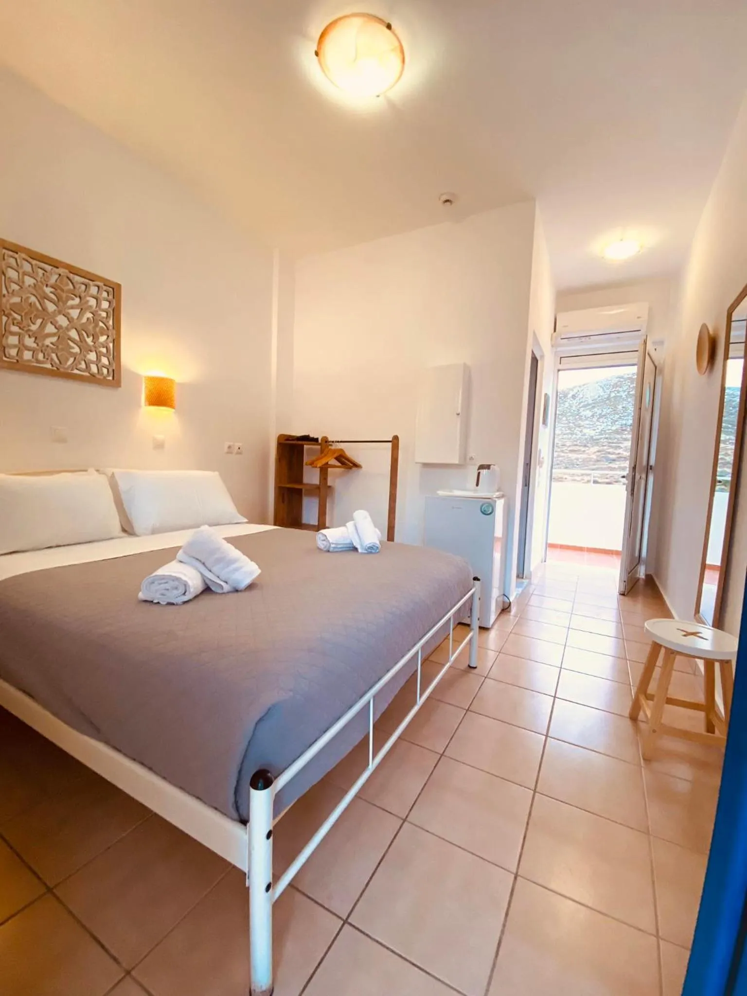 Photo of the whole room, Bed in Lindos Athena