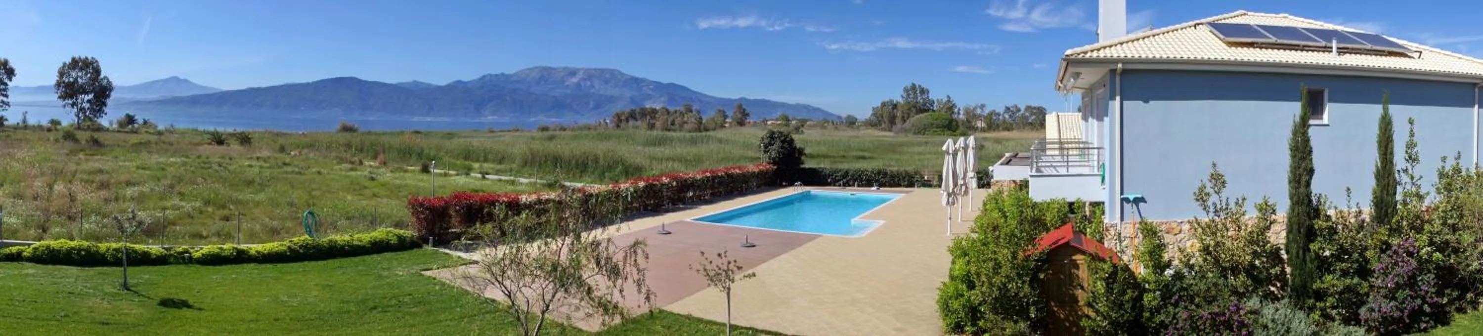 Garden view in Cavos Fokidos