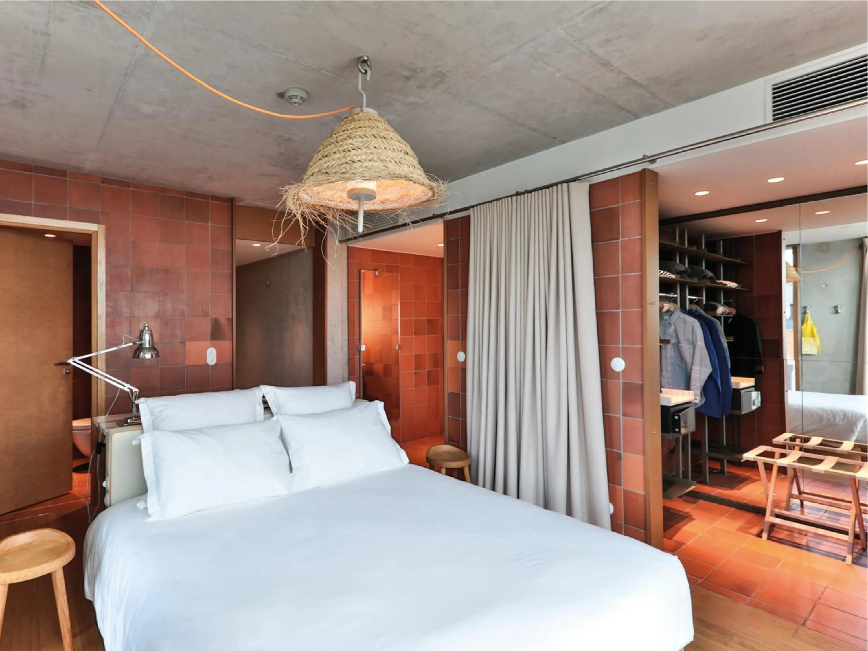 Bedroom, Bed in MOB House