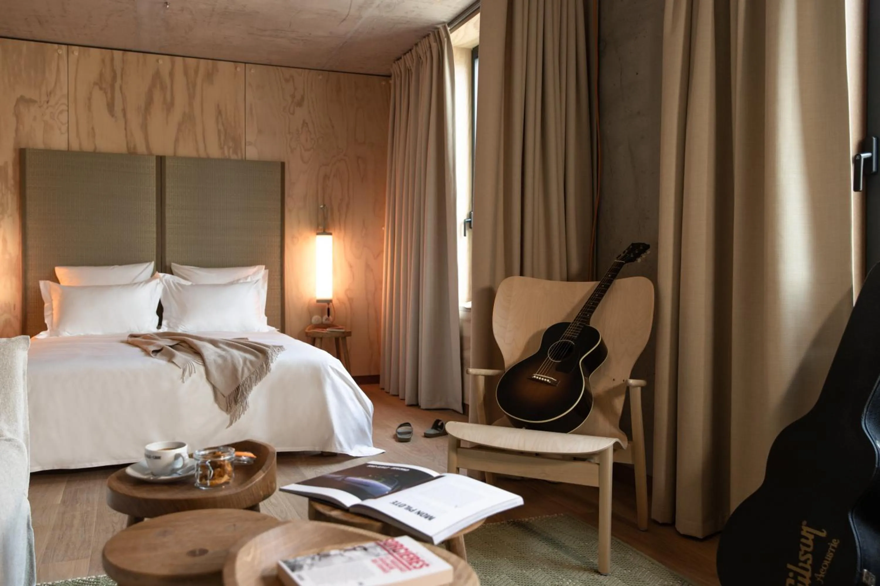 Bedroom, Bed in MOB House