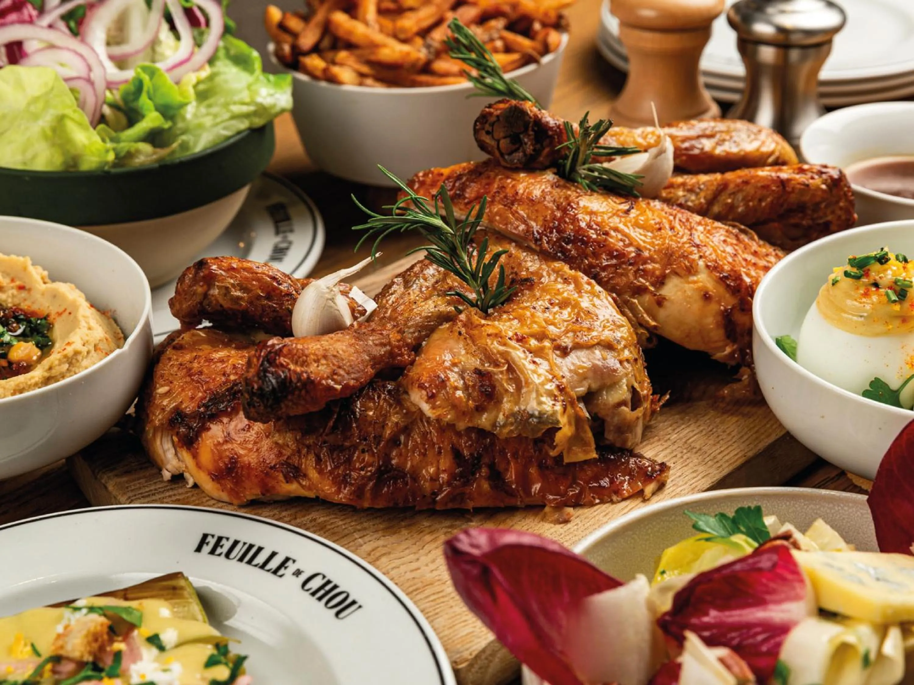 Restaurant/places to eat in MOB House