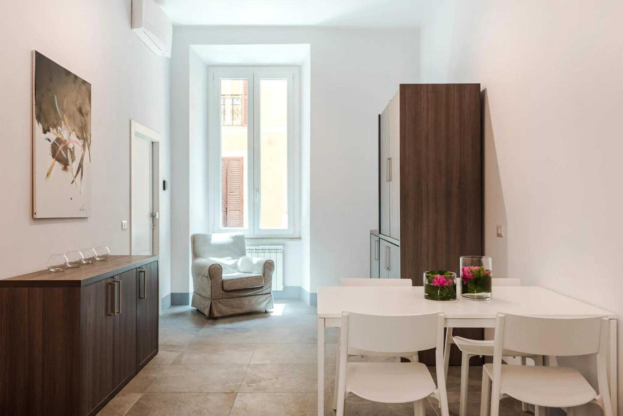 Communal lounge/ TV room in Nikis Collection Navona