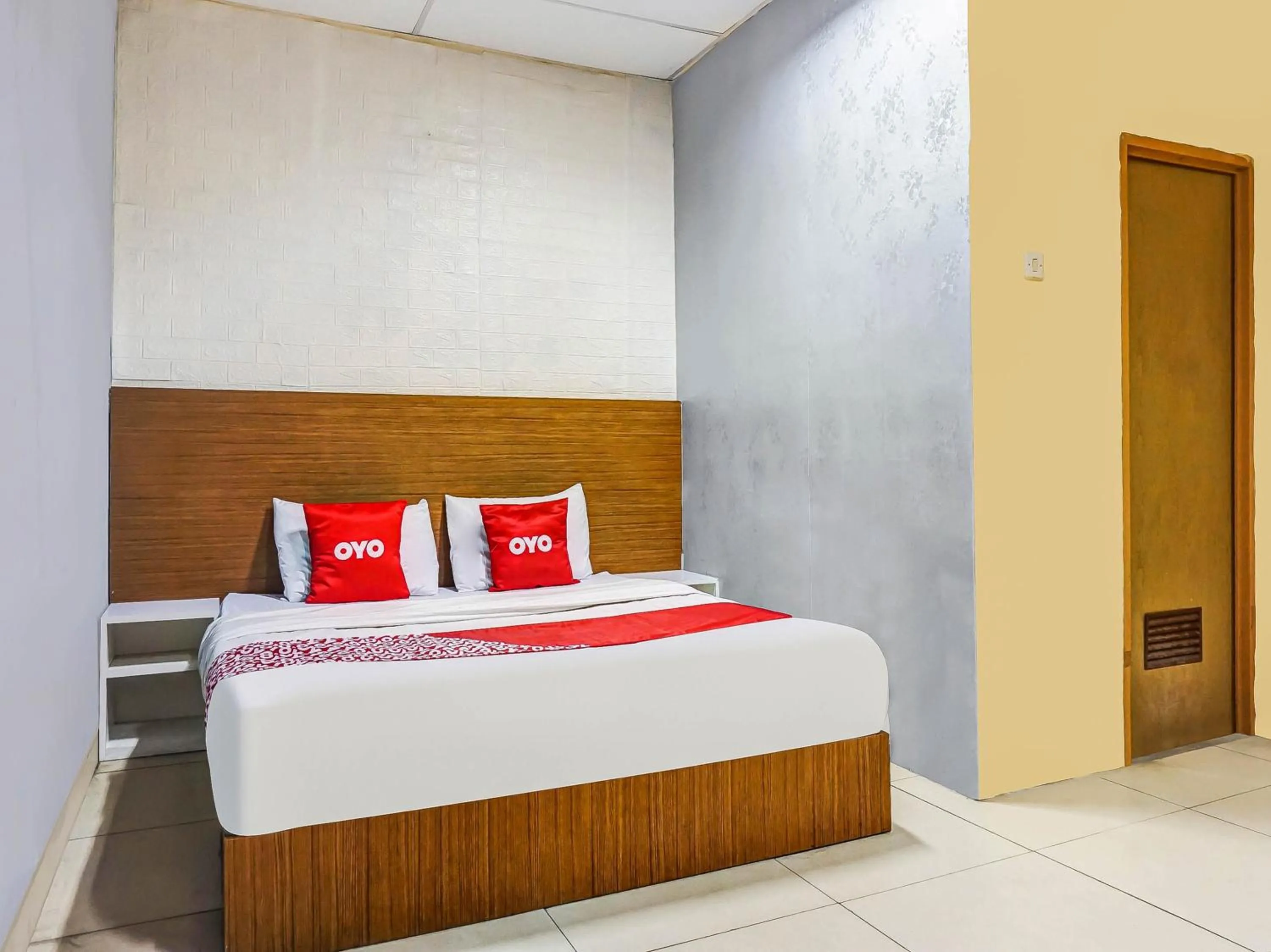 Standard Double Room in OYO 90872 Coolz Homestay Tebet