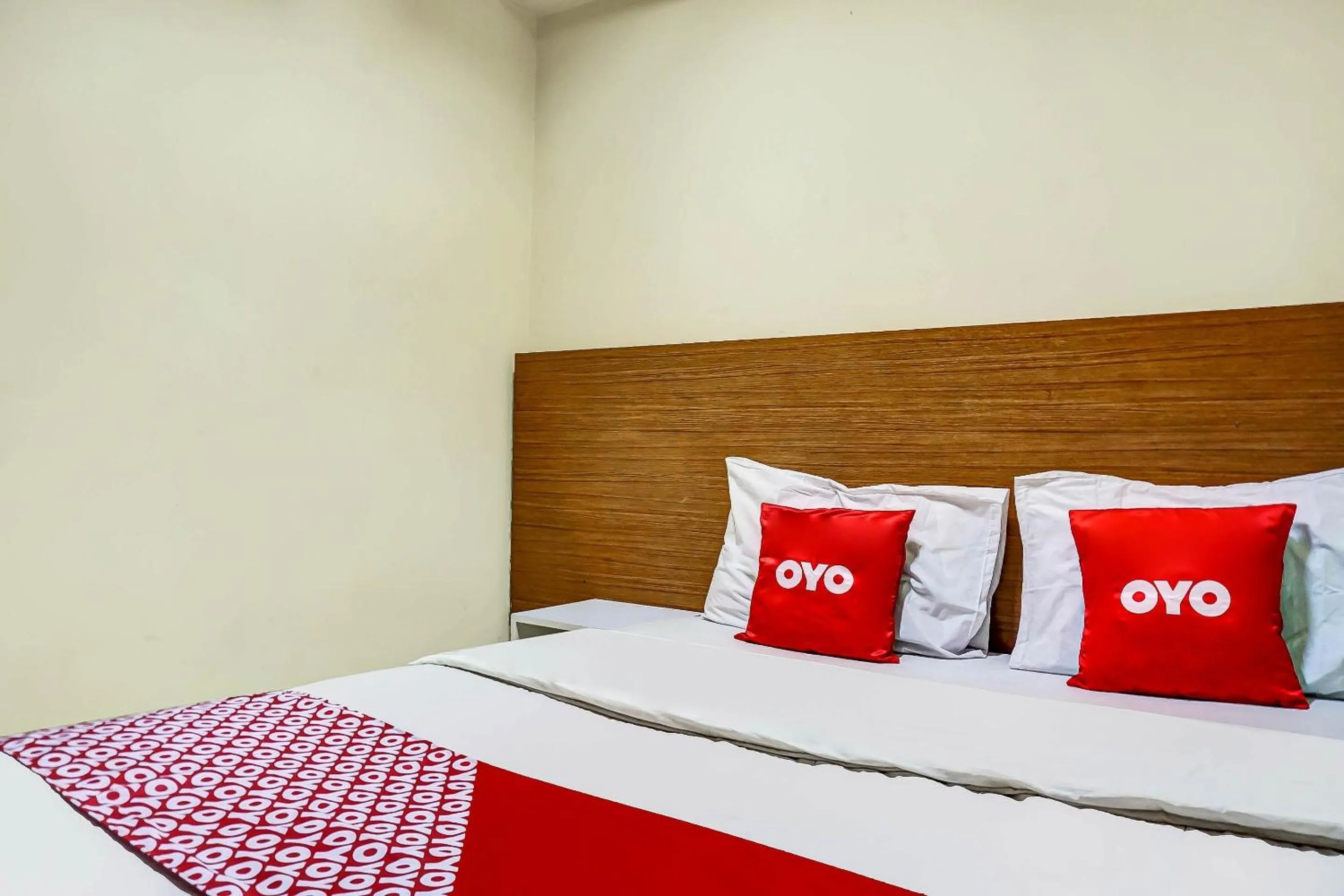 Bedroom in OYO 90872 Coolz Homestay Tebet Near TIS Square Near TIS Square