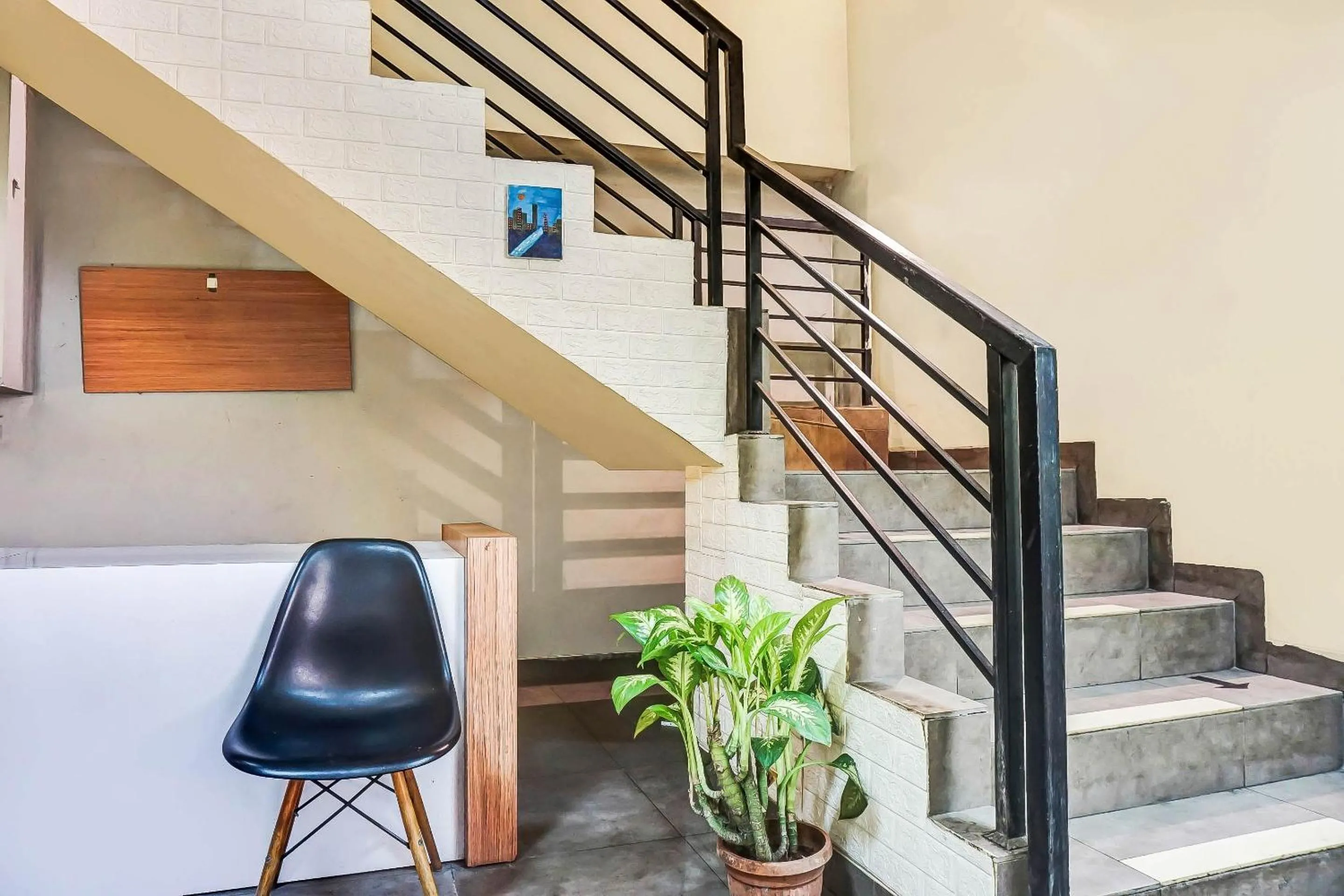 Lobby or reception in OYO 90872 Coolz Homestay Tebet Near TIS Square Near TIS Square