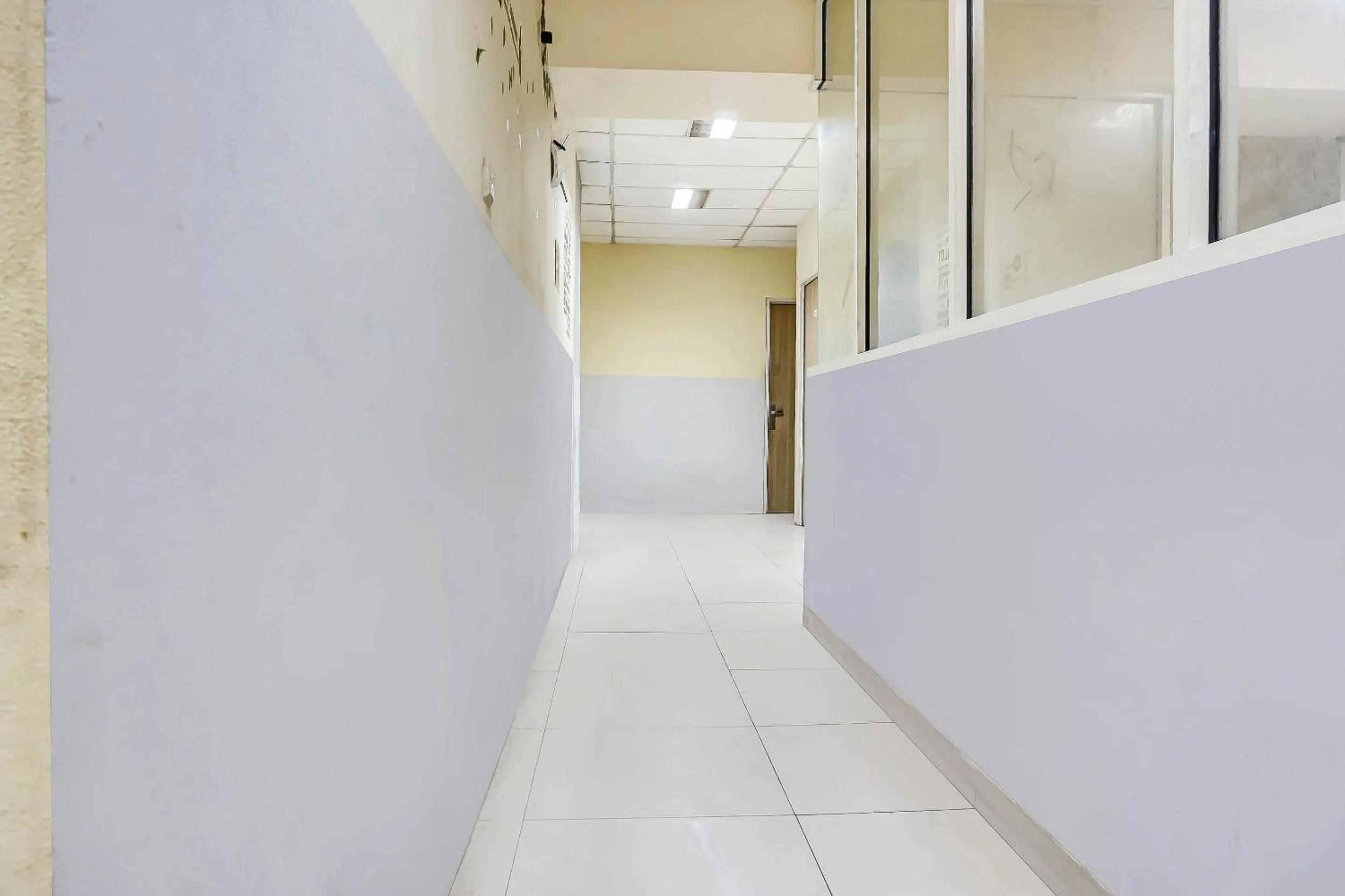 Lobby or reception in OYO 90872 Coolz Homestay Tebet Near TIS Square Near TIS Square