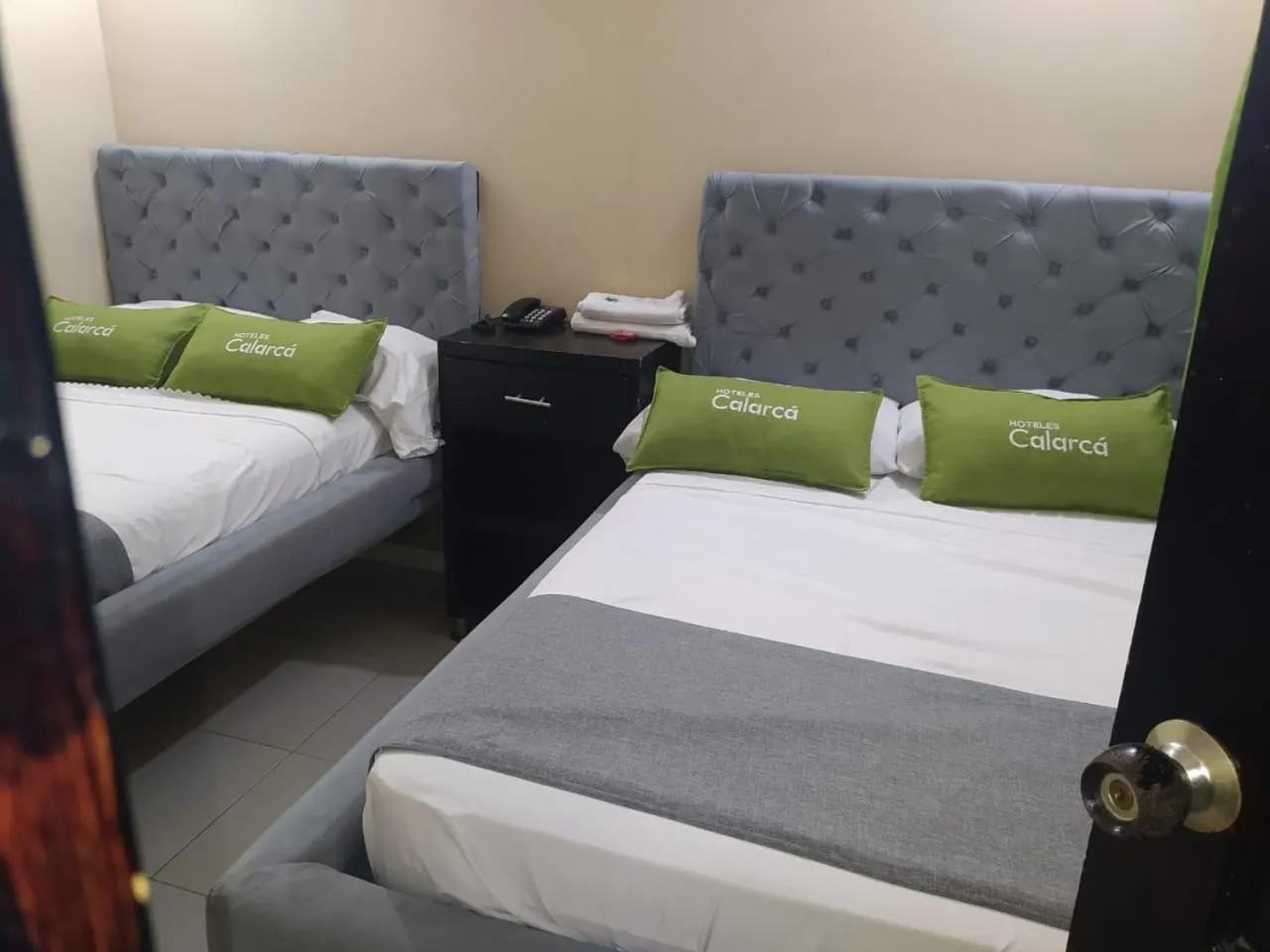 Bed in Hotel Calarca N2