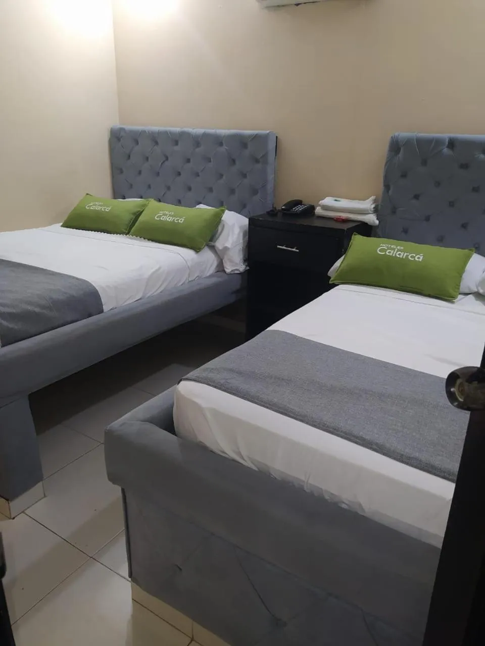 Bed in Hotel Calarca N2