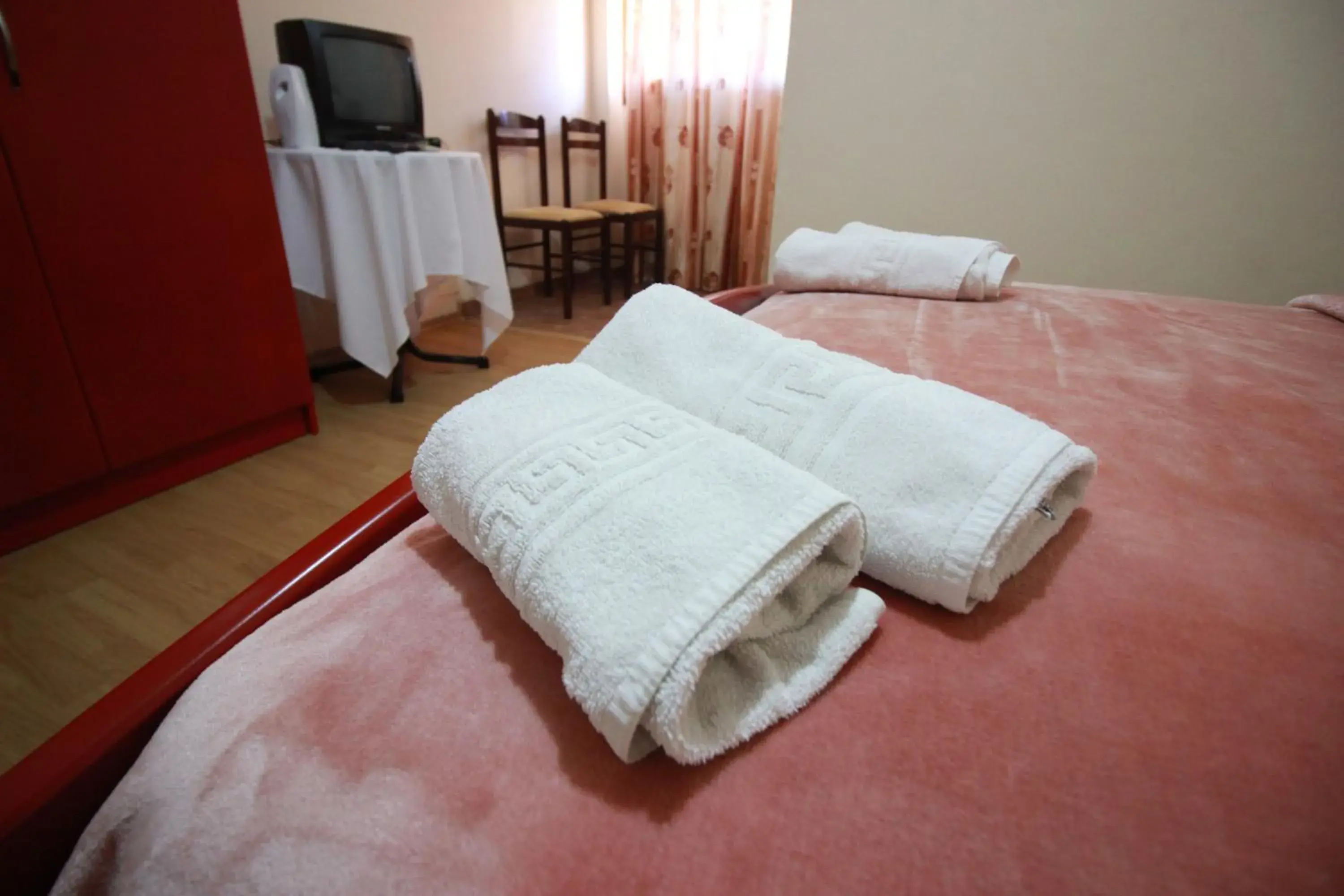 Double Room in HOTEL RESTORANT VIKTORIA Double Room in HOTEL RESTORANT VIKTORIA