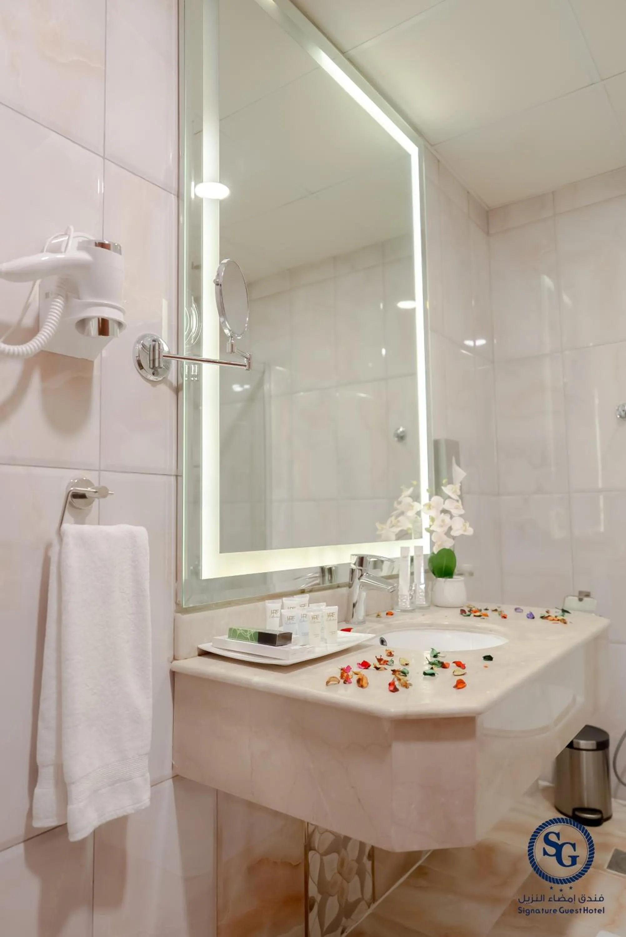 Bathroom in Signature Guest Hotel فندق إمضاء النزيل الفندقية