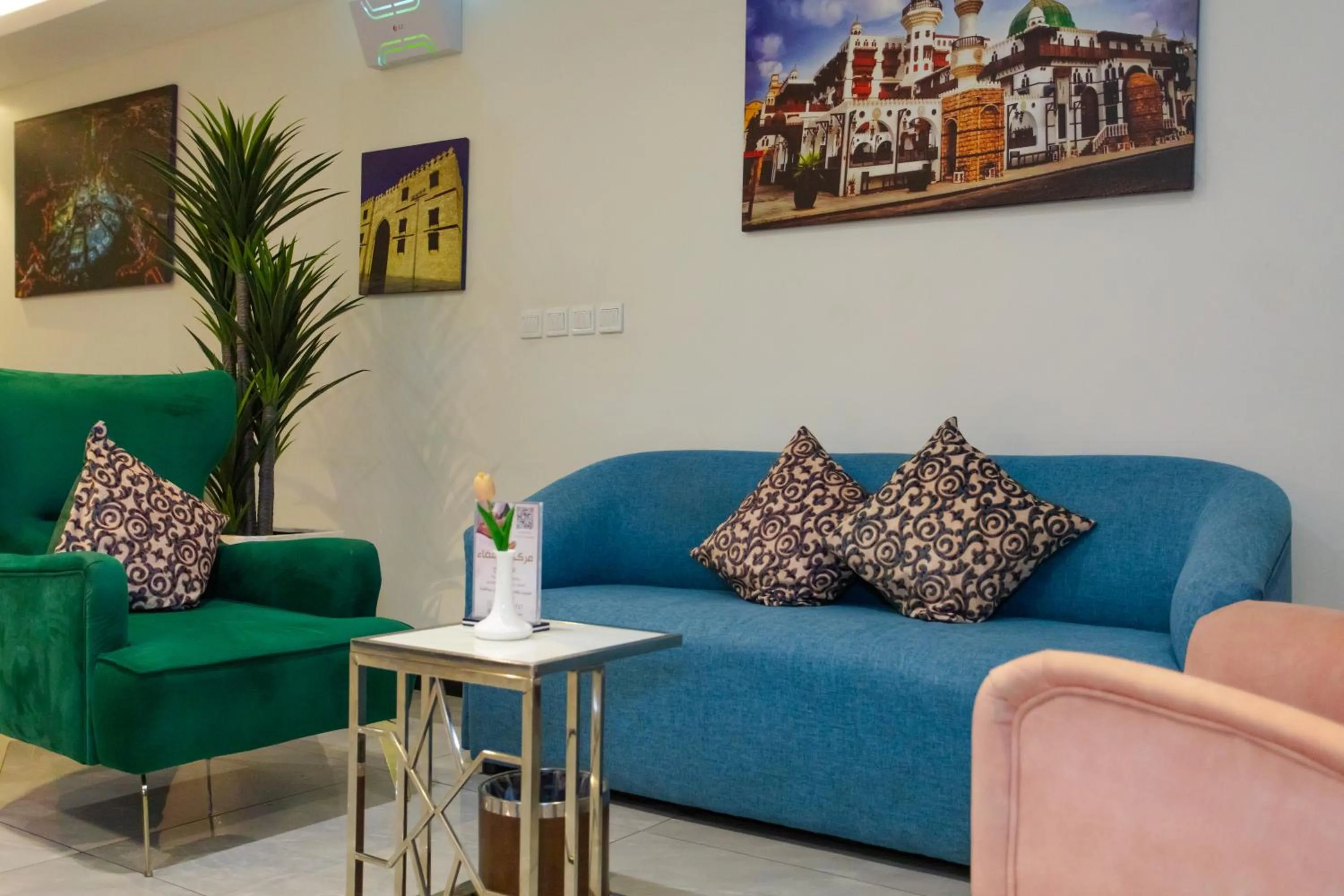 Seating area in Signature Guest Hotel فندق إمضاء النزيل الفندقية