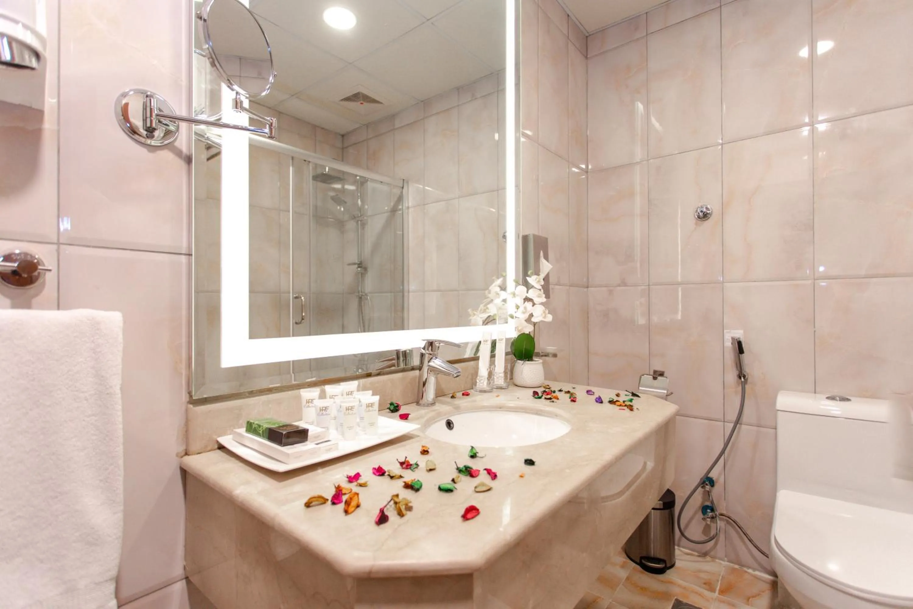 Bathroom in Signature Guest Hotel فندق إمضاء النزيل الفندقية