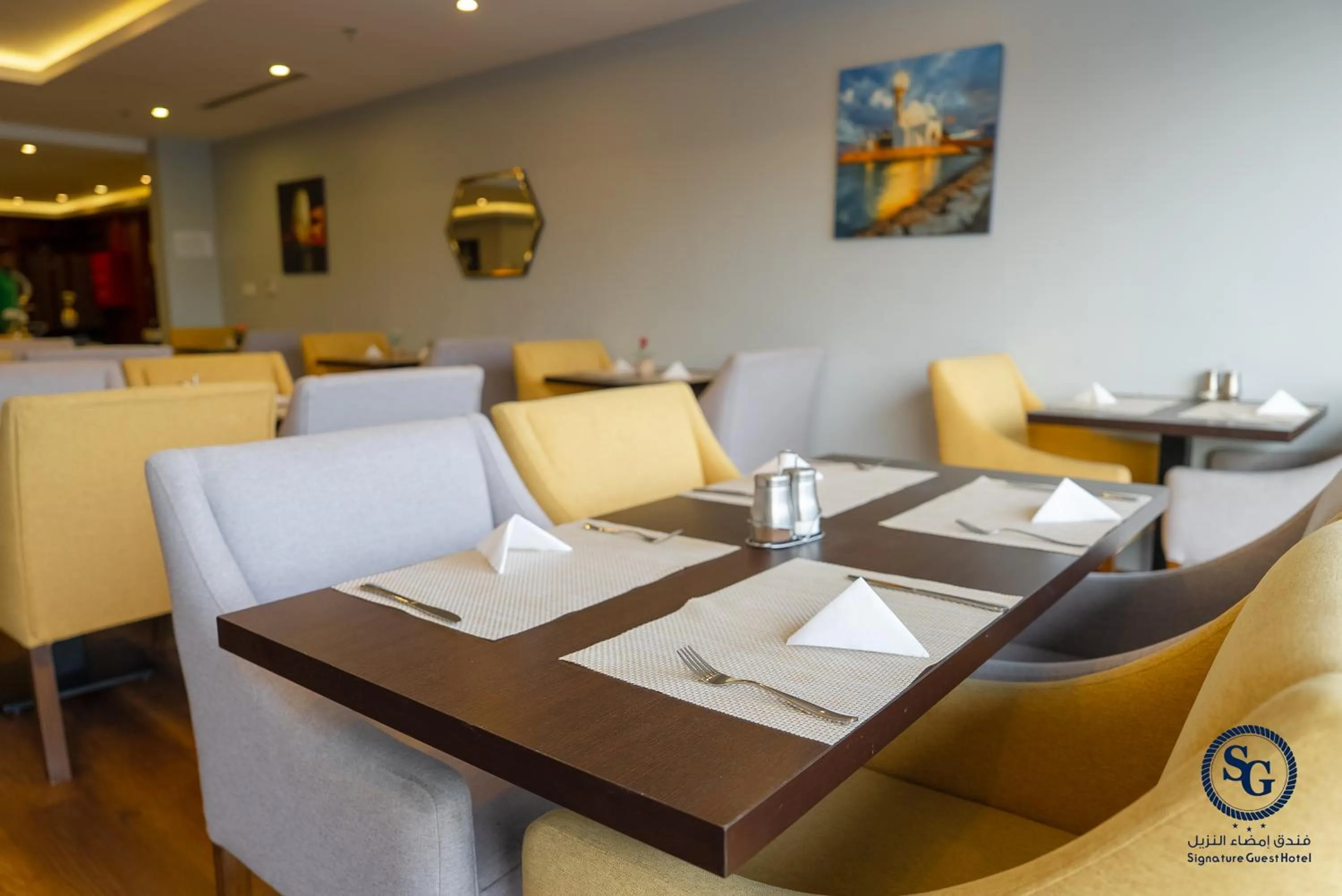 Restaurant/places to eat in Signature Guest Hotel فندق إمضاء النزيل الفندقية